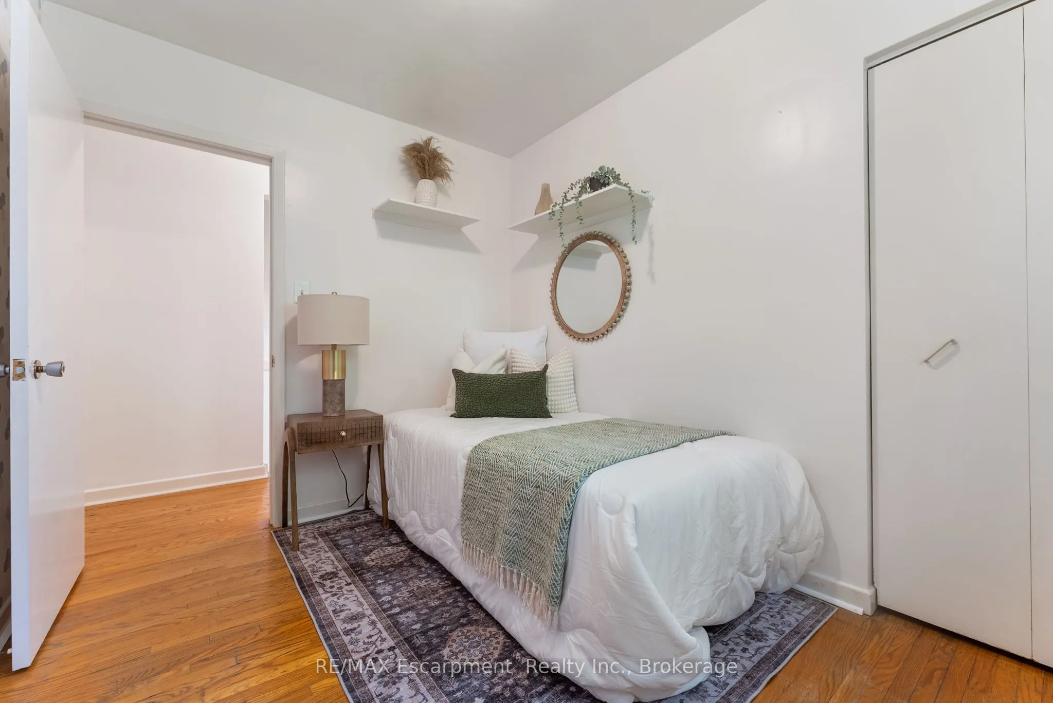 1610 Hobbs Crescent