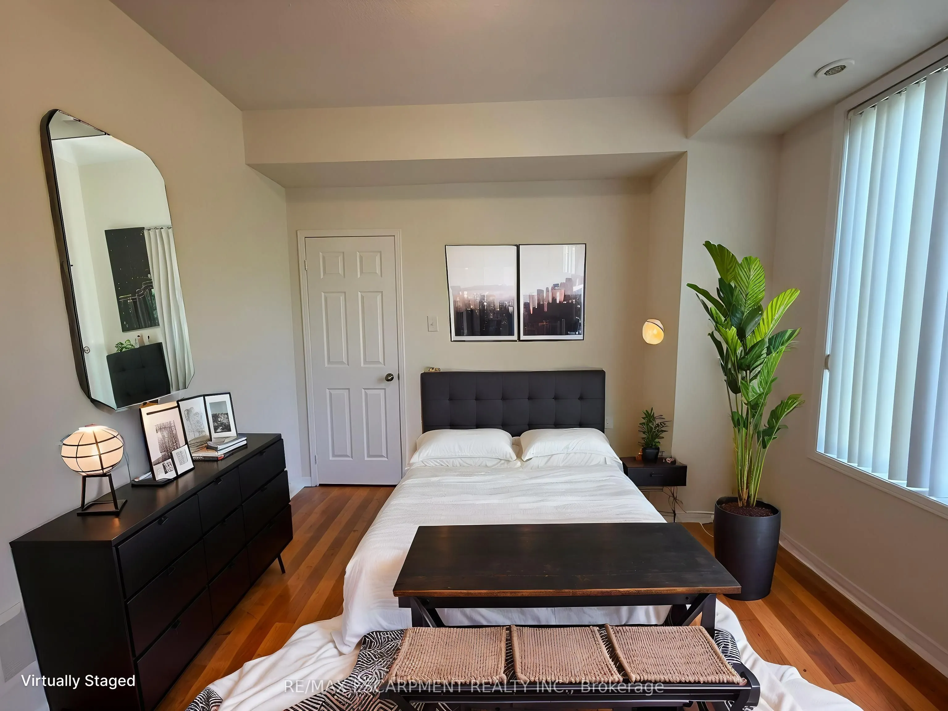 5055 Oscar Peterson Boulevard, #8