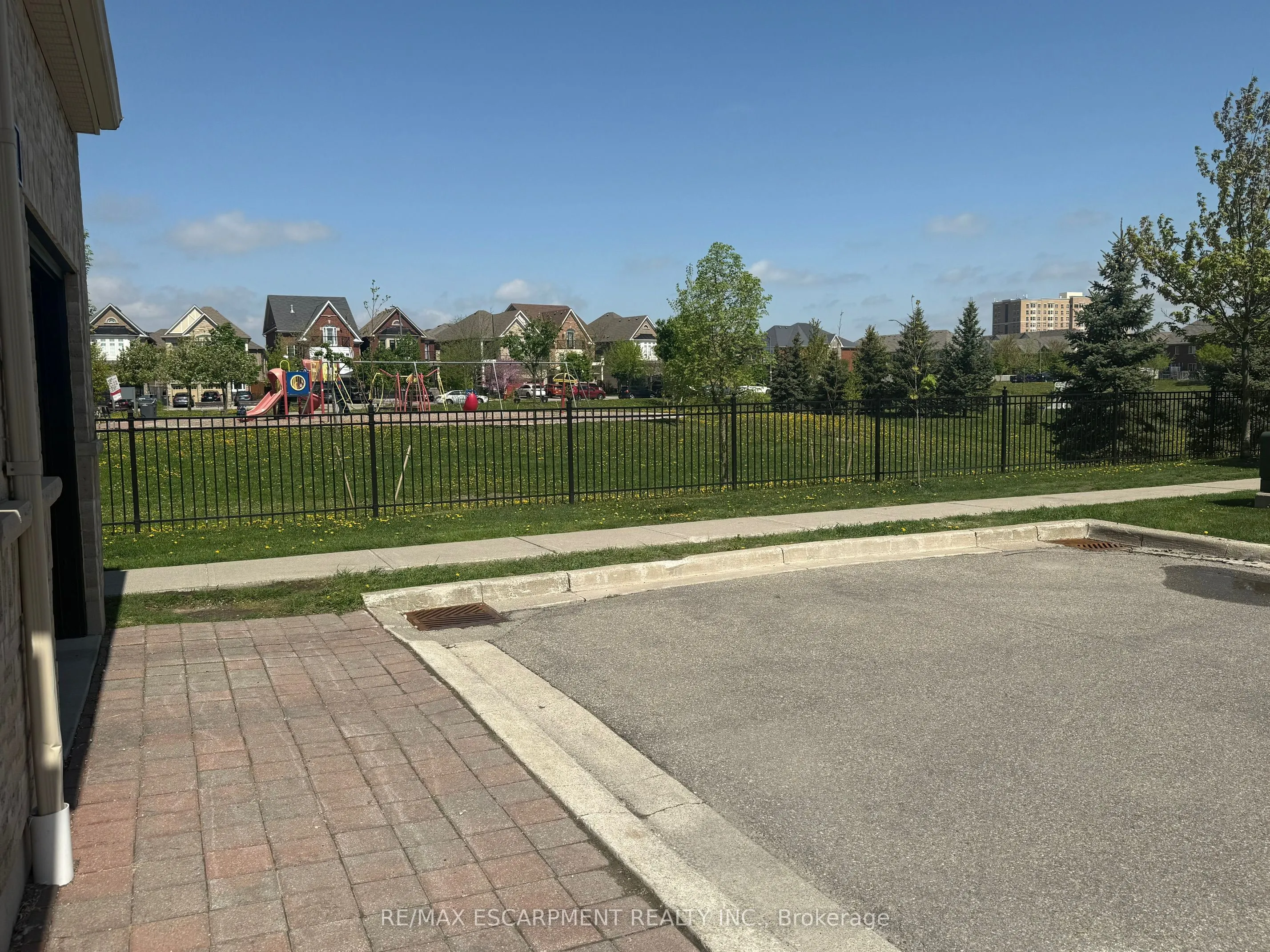 5055 Oscar Peterson Boulevard, #8