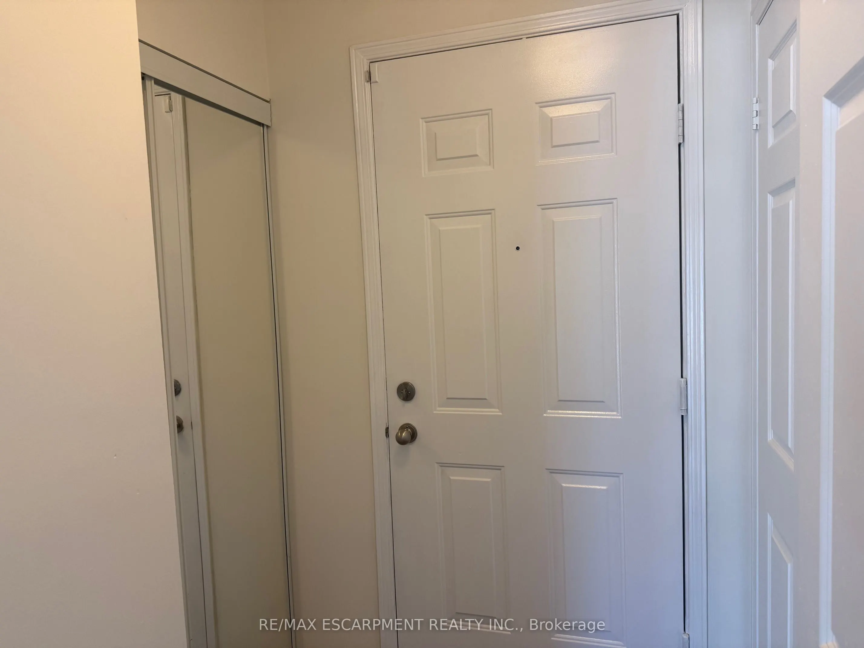 5055 Oscar Peterson Boulevard, #8
