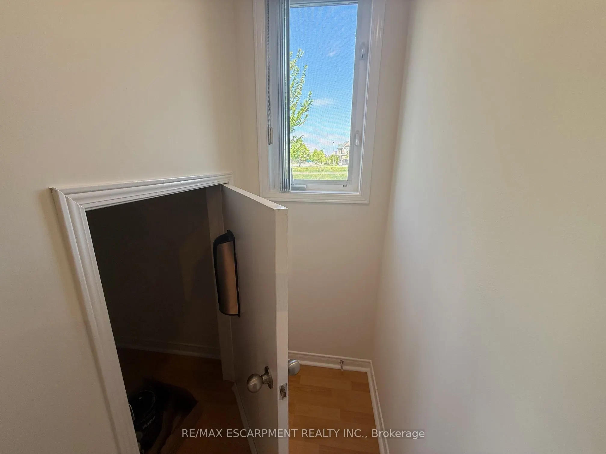 5055 Oscar Peterson Boulevard, #8