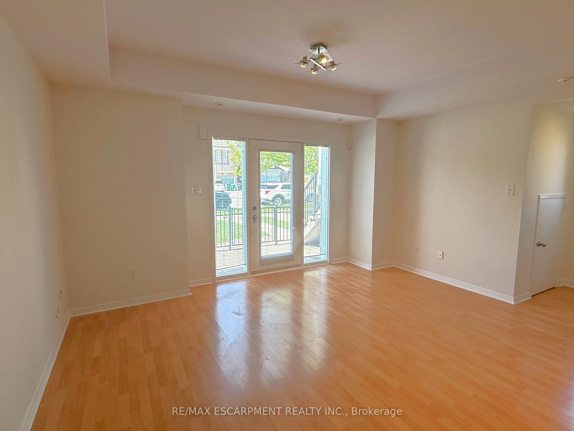 5055 Oscar Peterson Boulevard, #8