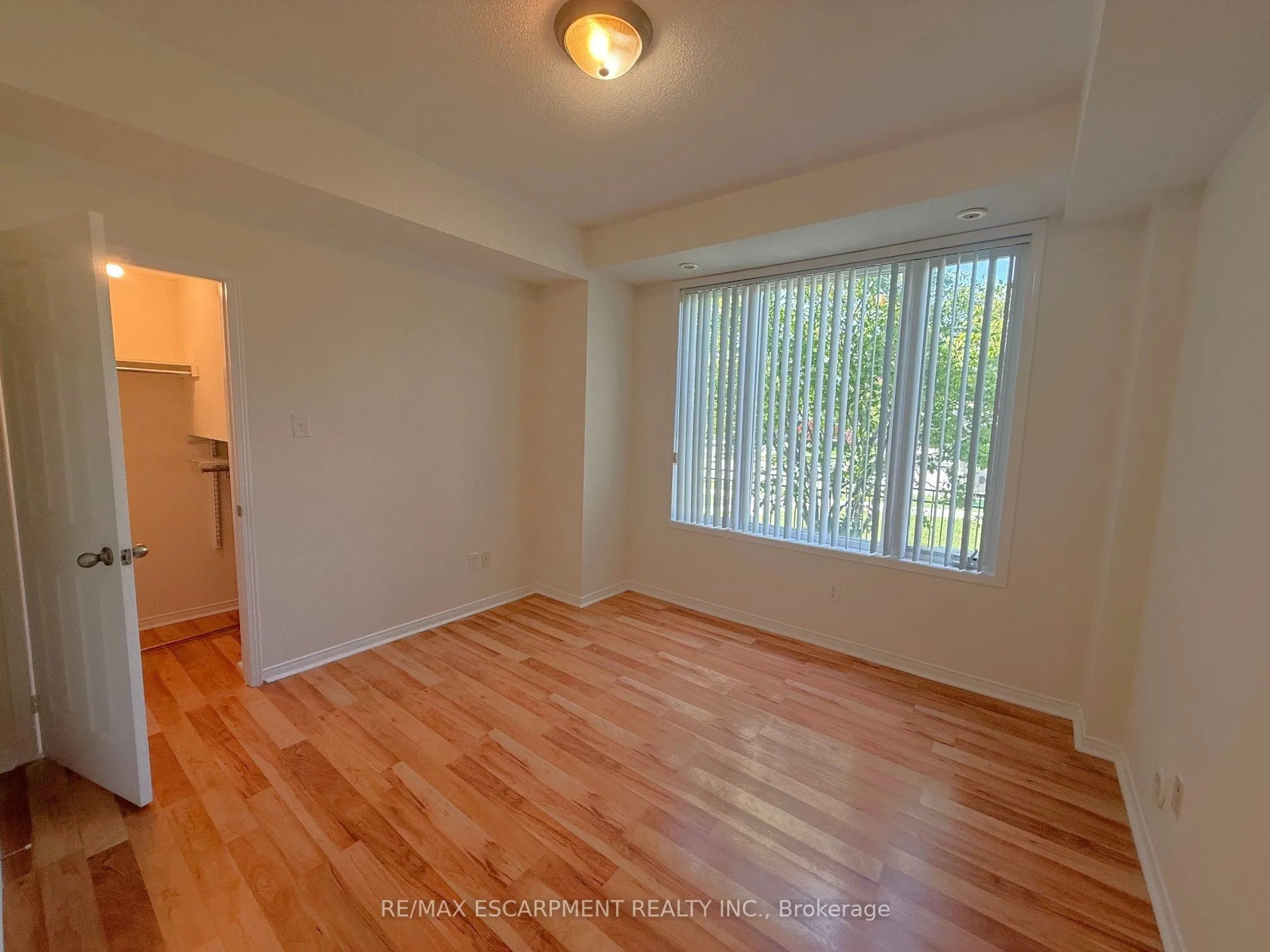 5055 Oscar Peterson Boulevard, #8
