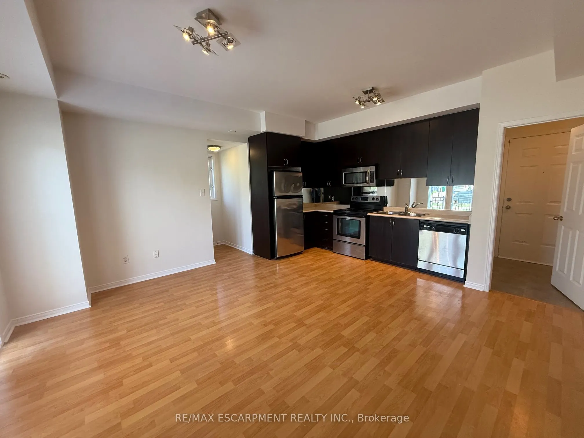 5055 Oscar Peterson Boulevard, #8