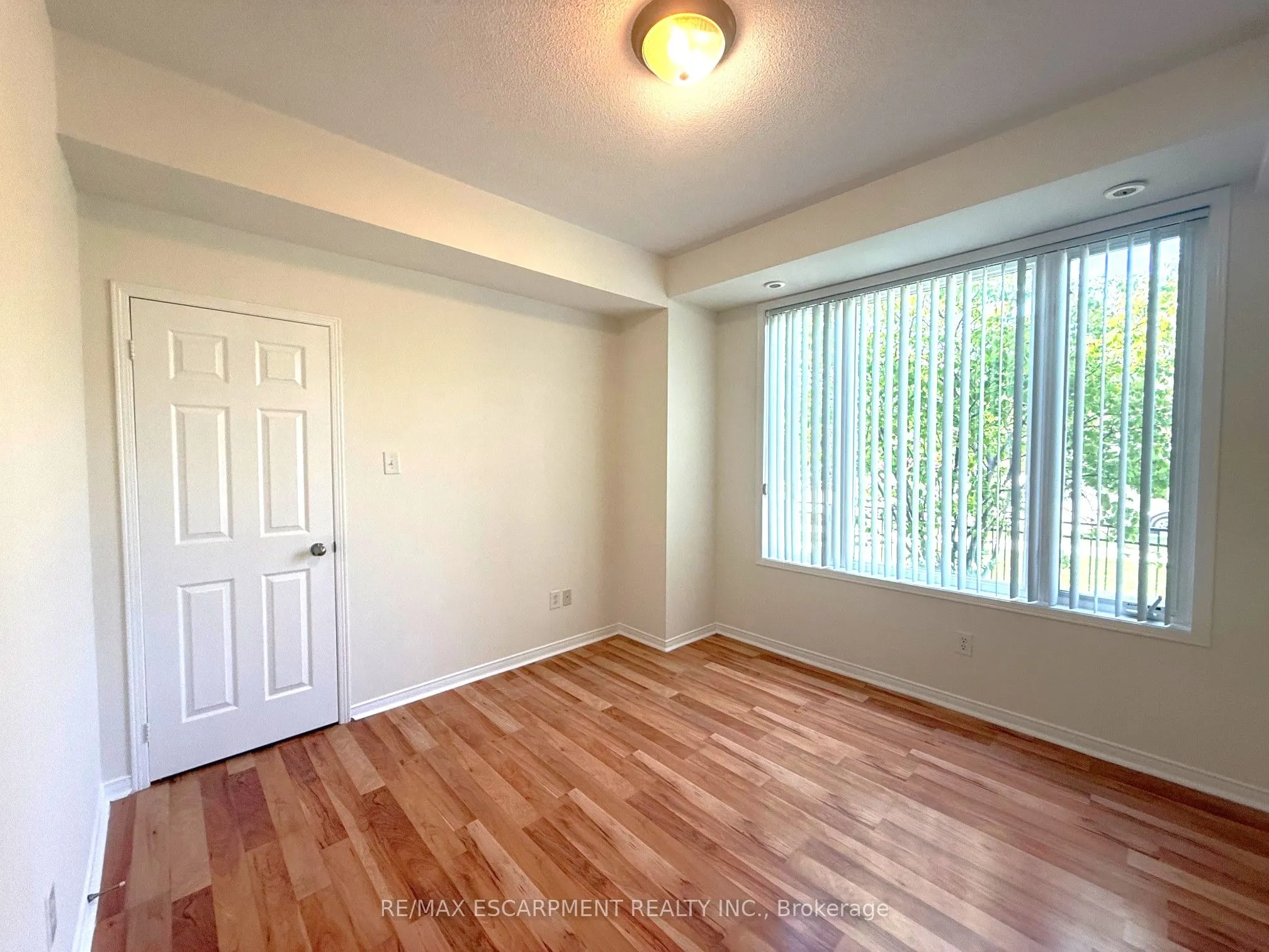 5055 Oscar Peterson Boulevard, #8