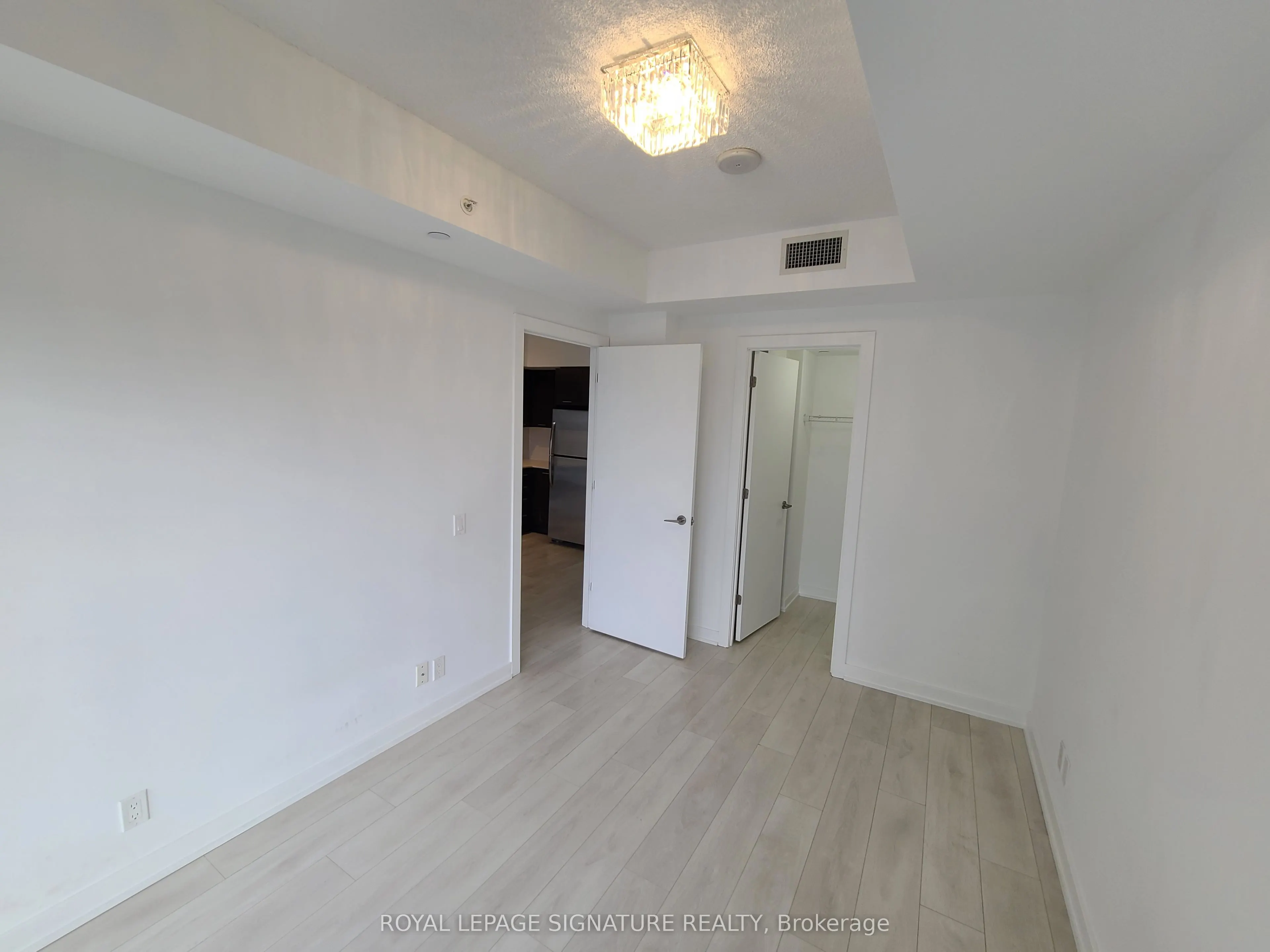 2220 Lake Shore Boulevard W, #3203