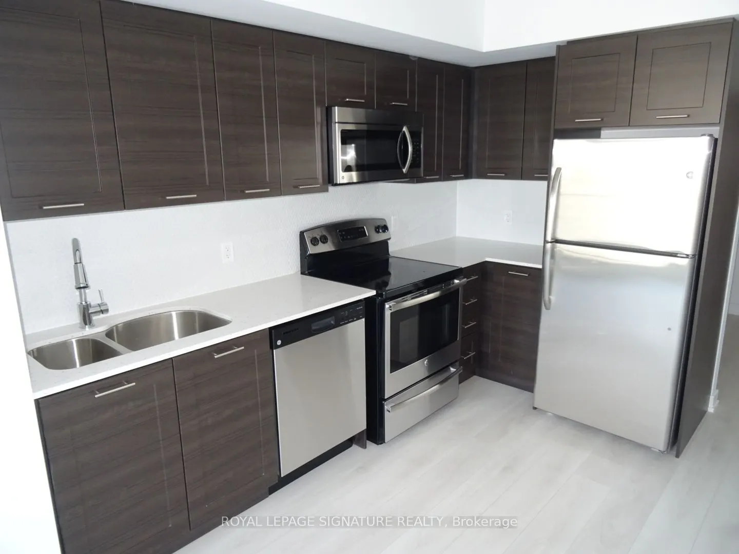 2220 Lake Shore Boulevard W, #3203