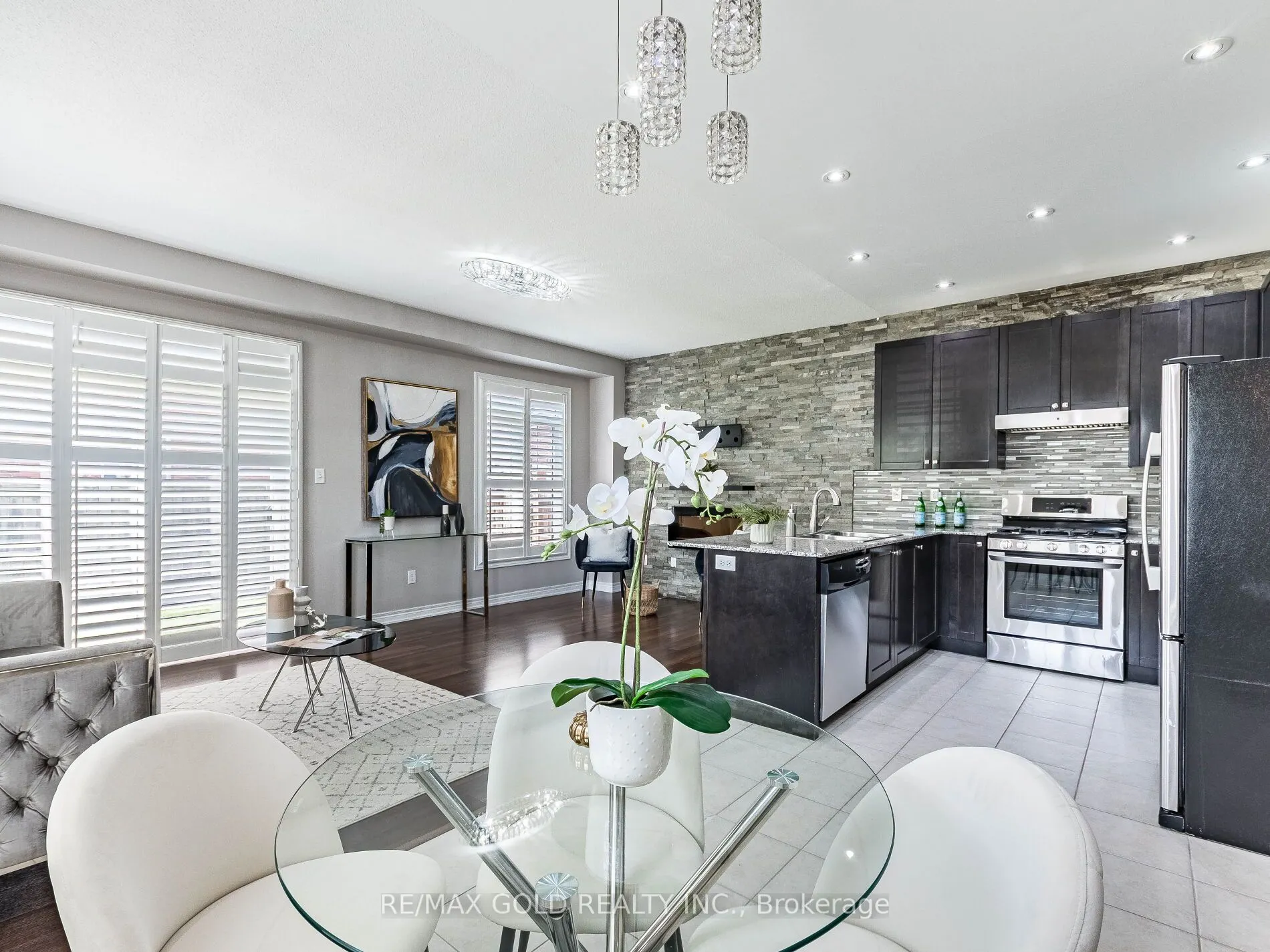 37 Kempenfelt Drive