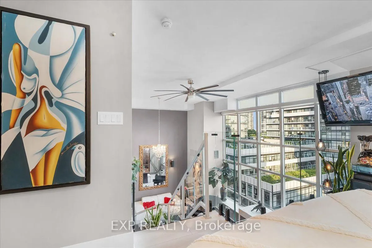 300 Manitoba Street, #416