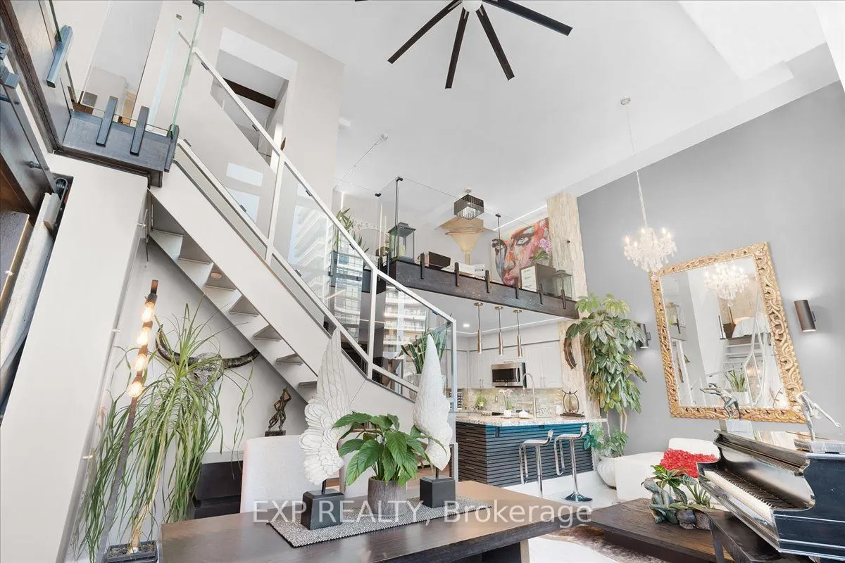 300 Manitoba Street, #416