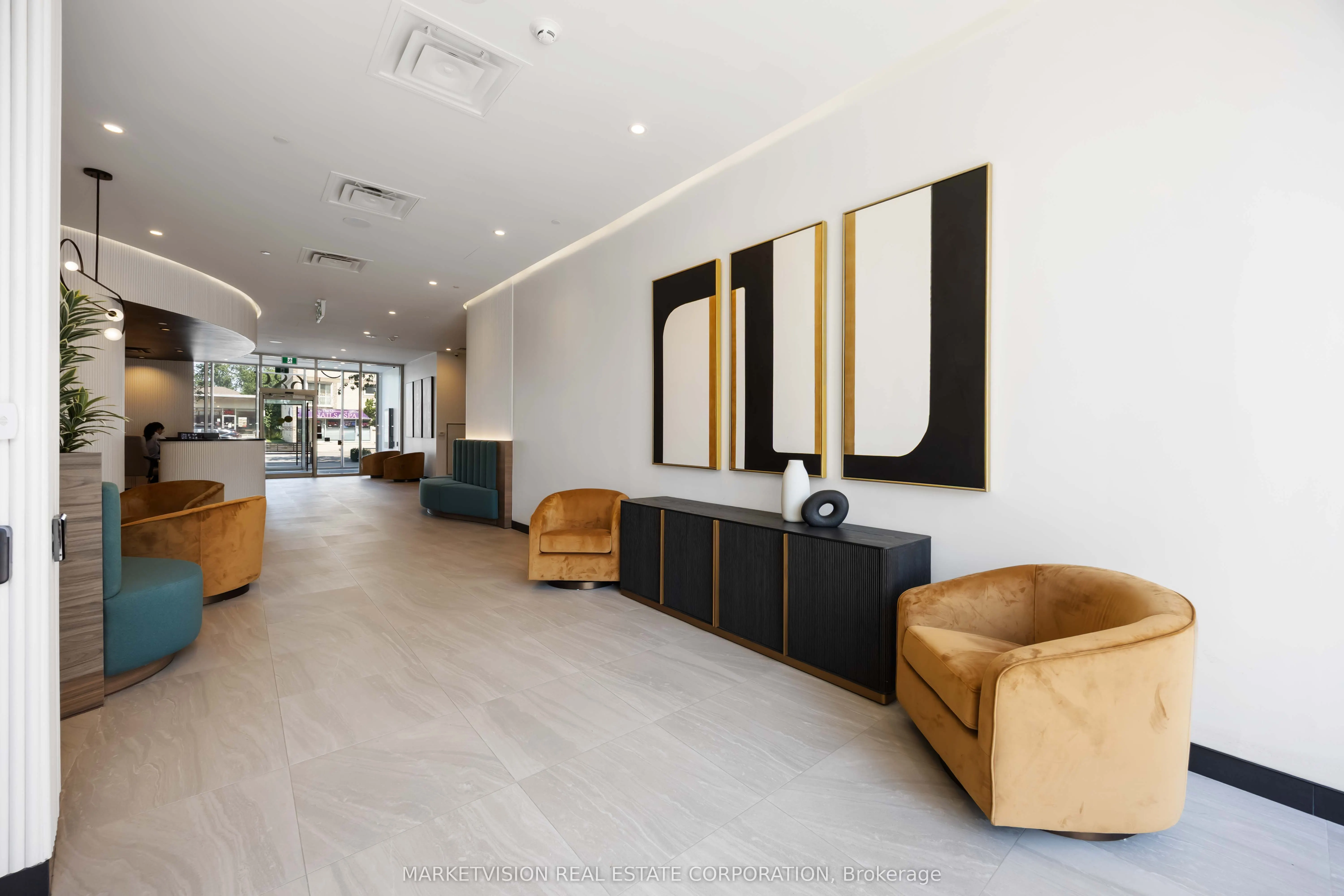 689 The Queensway, #526