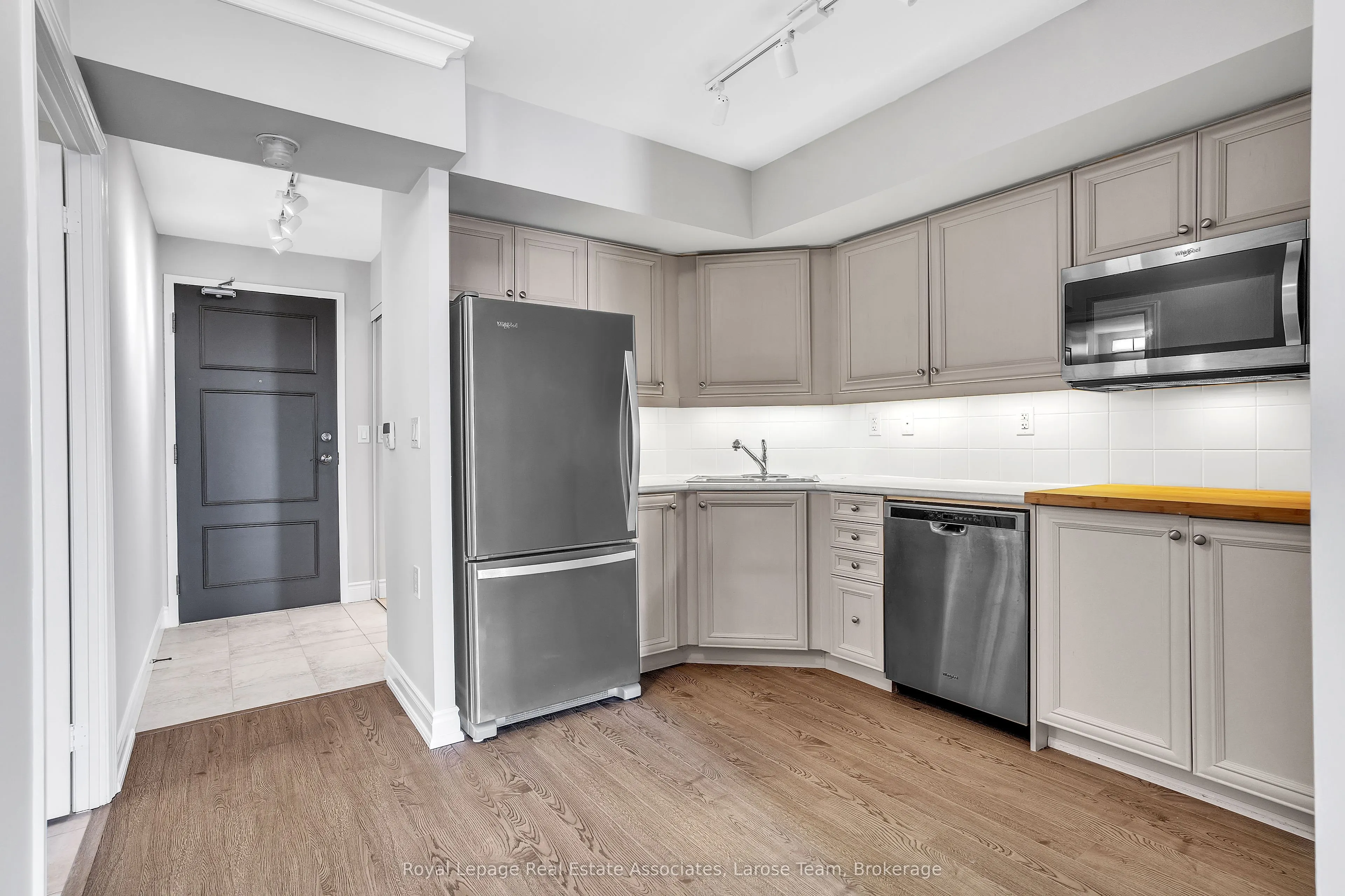 3 Marine Parade Drive, #1707