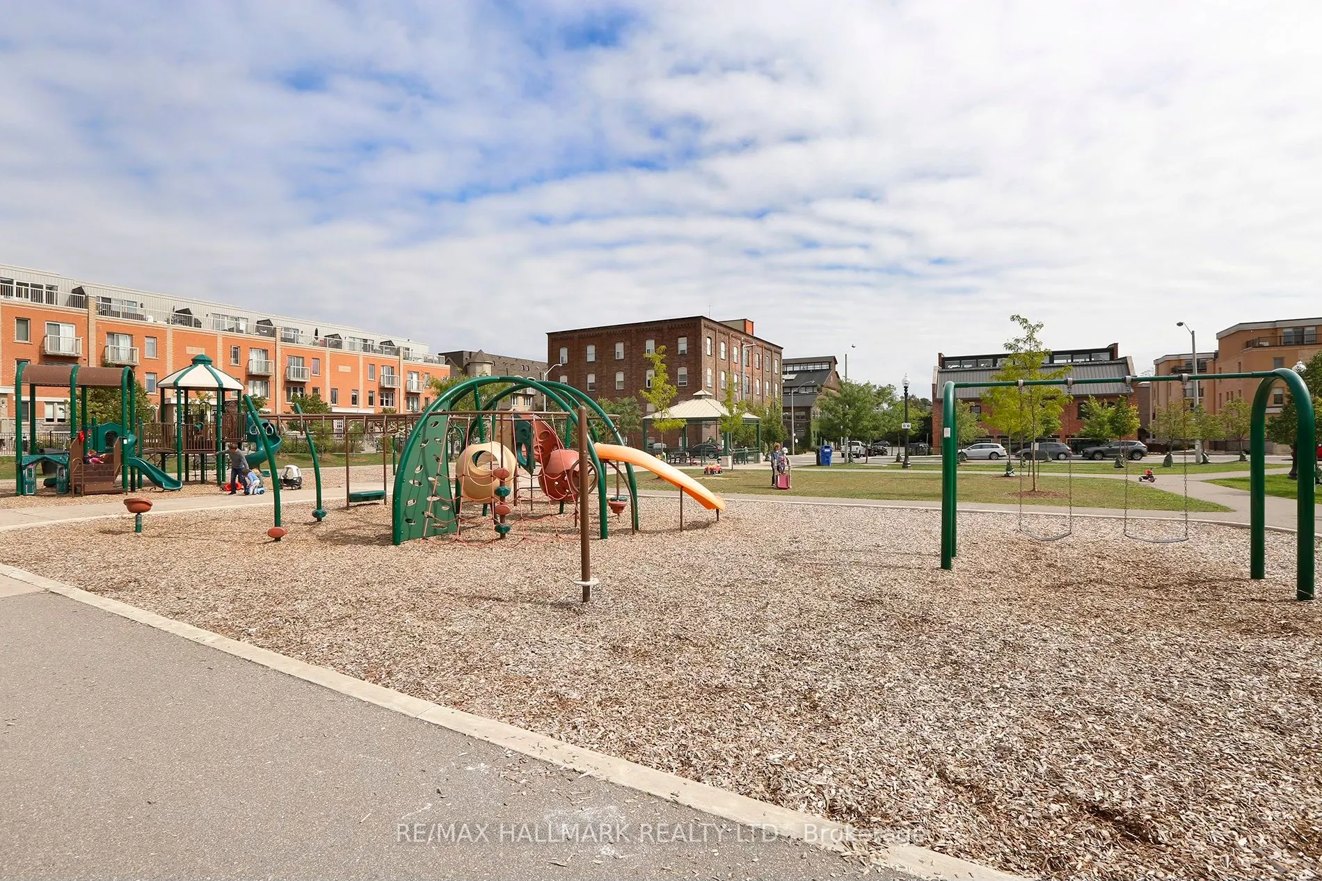 1100 Lansdowne Avenue, #314
