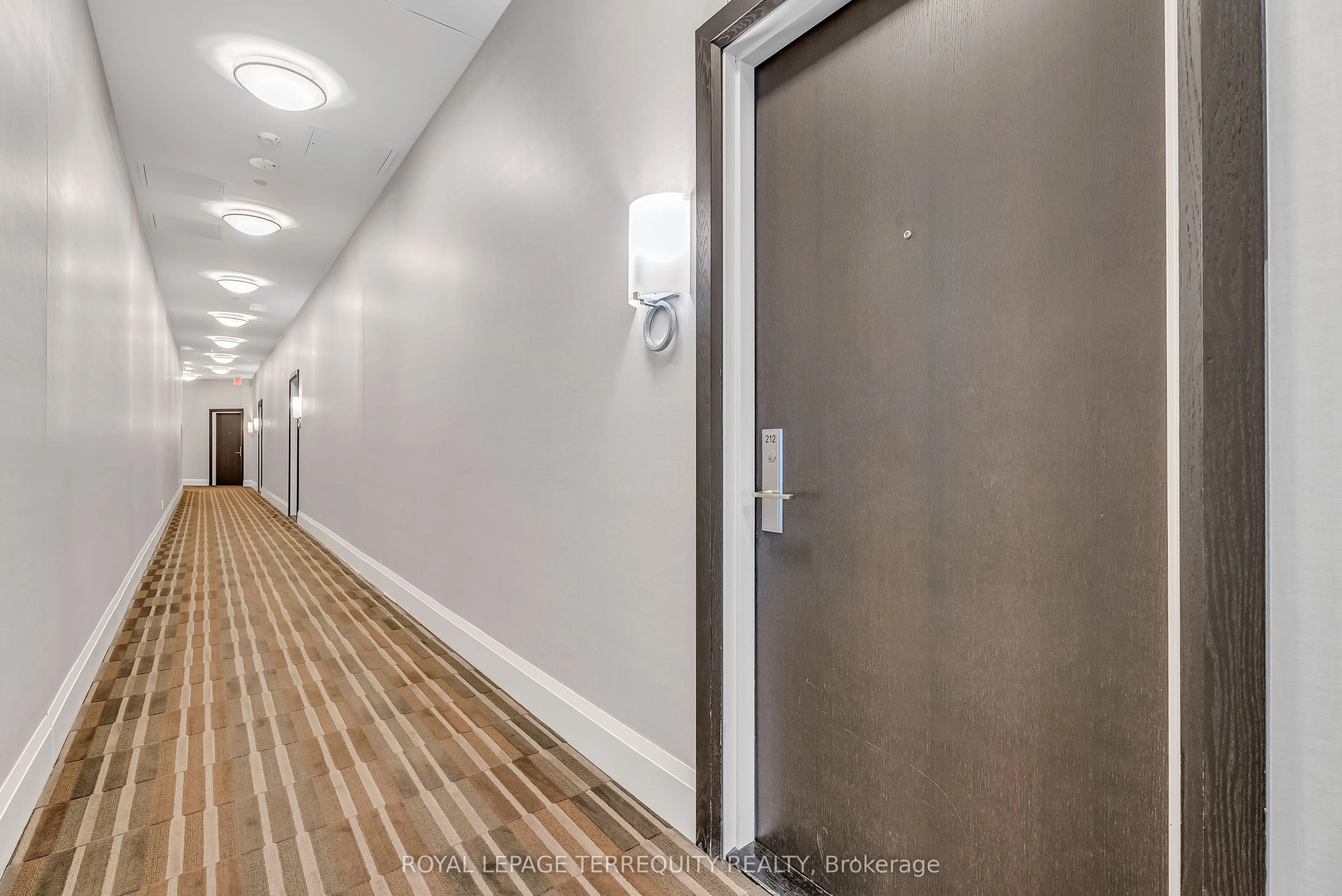 25 Fontenay Court, #212