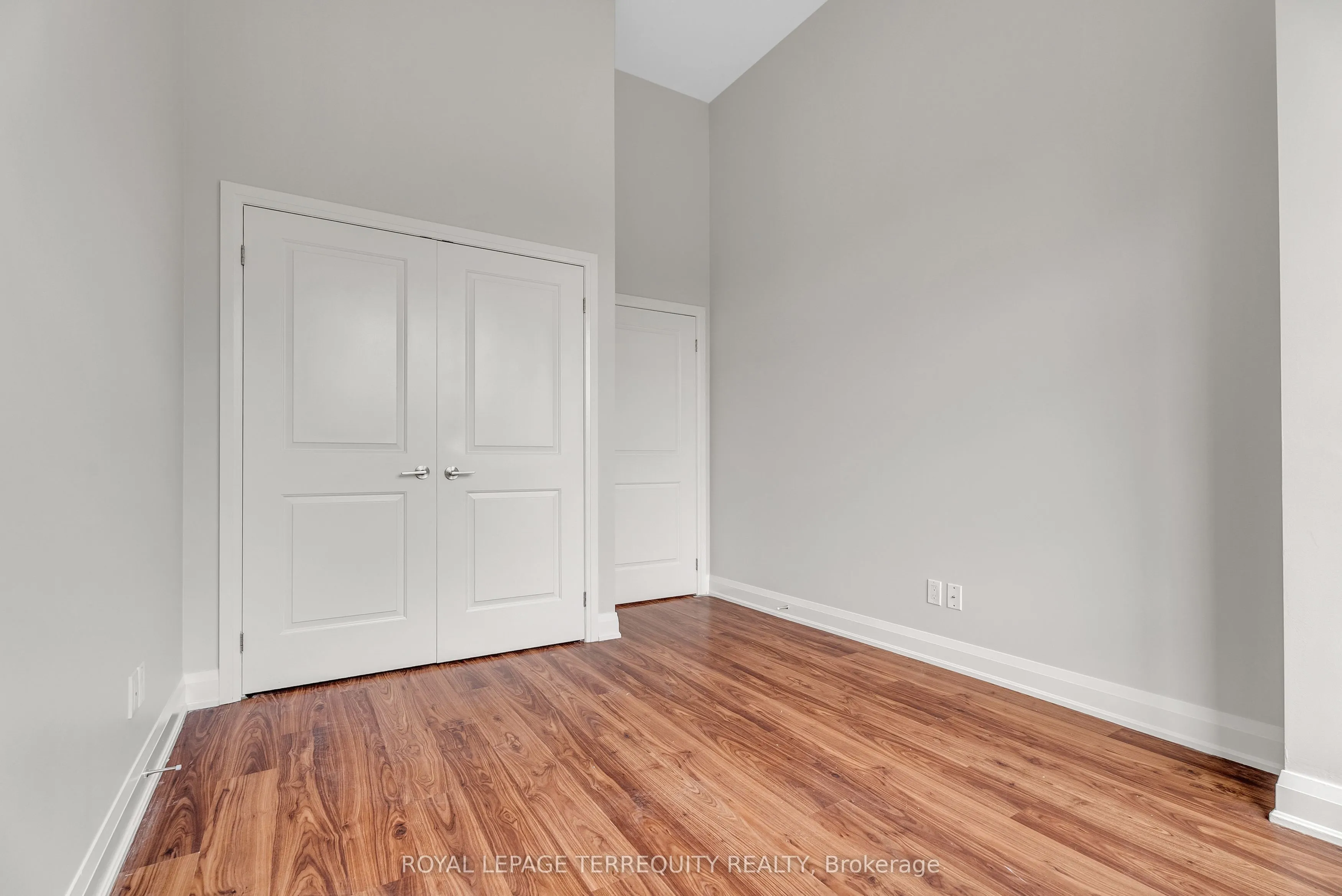 25 Fontenay Court, #212