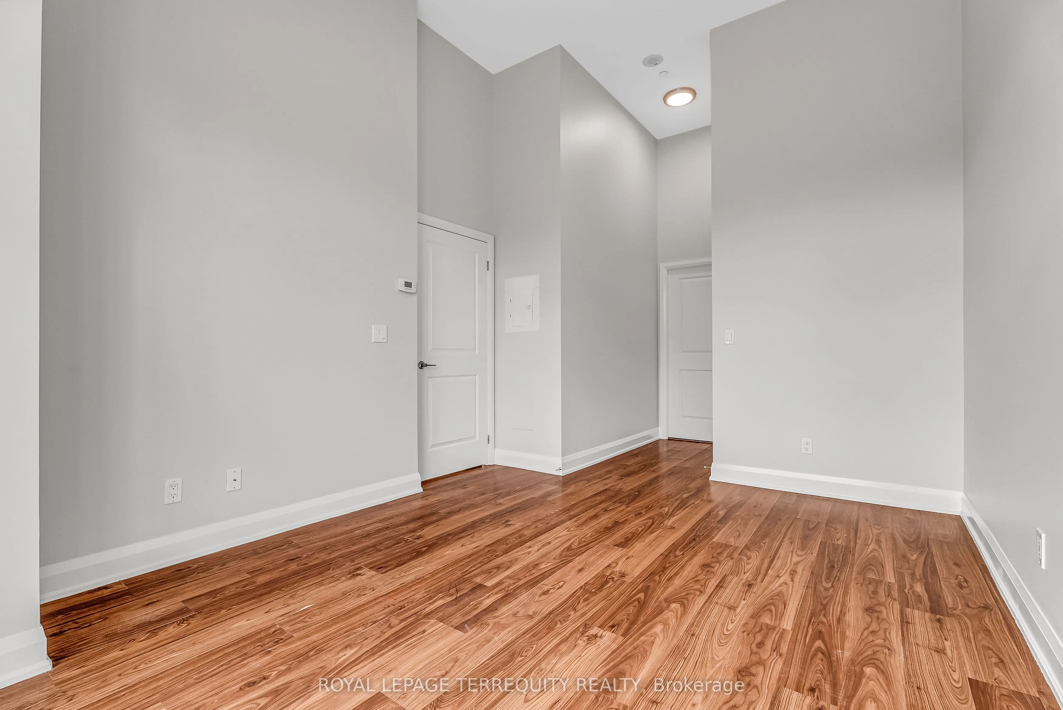 25 Fontenay Court, #212