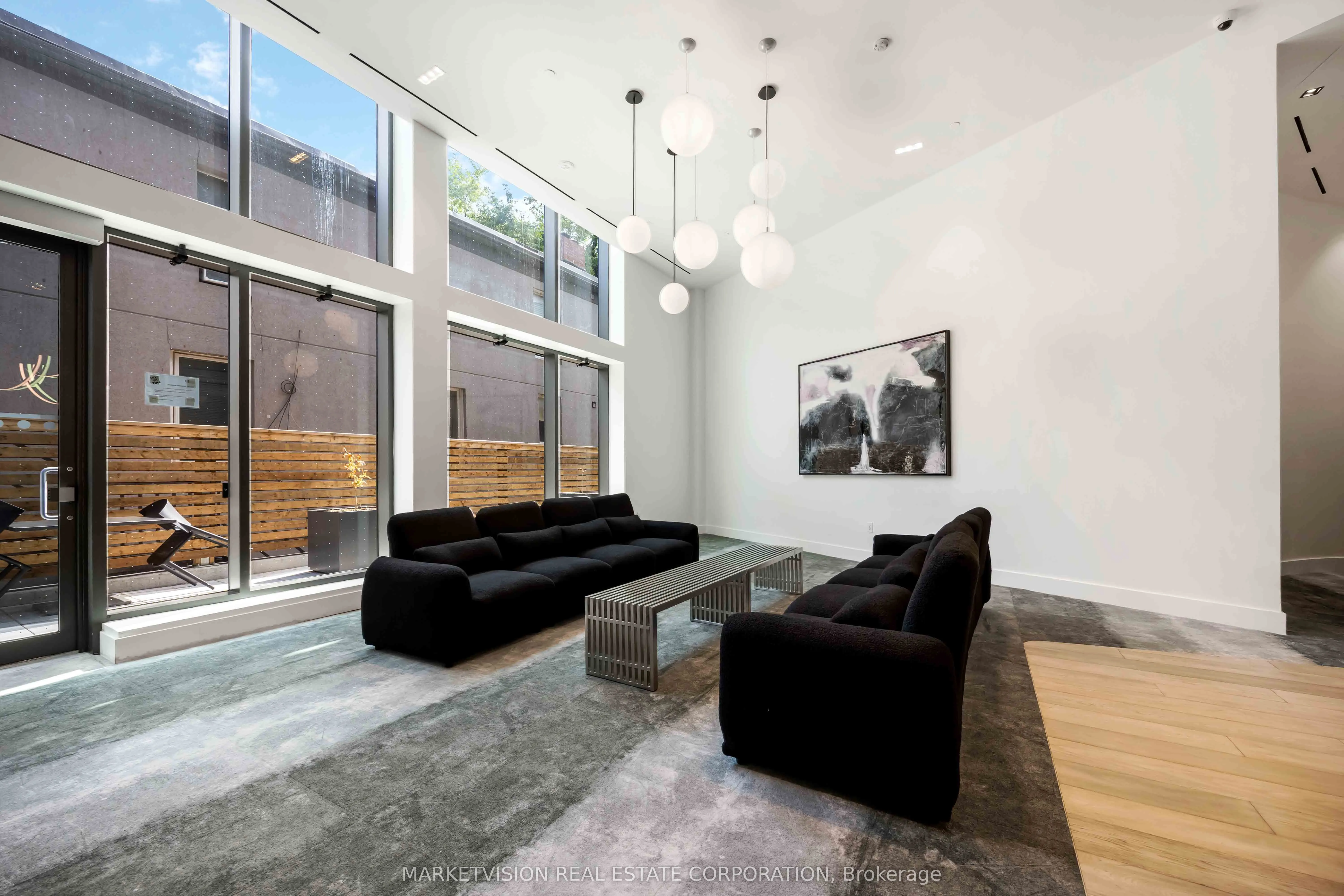 2625 Dundas Street W, #405