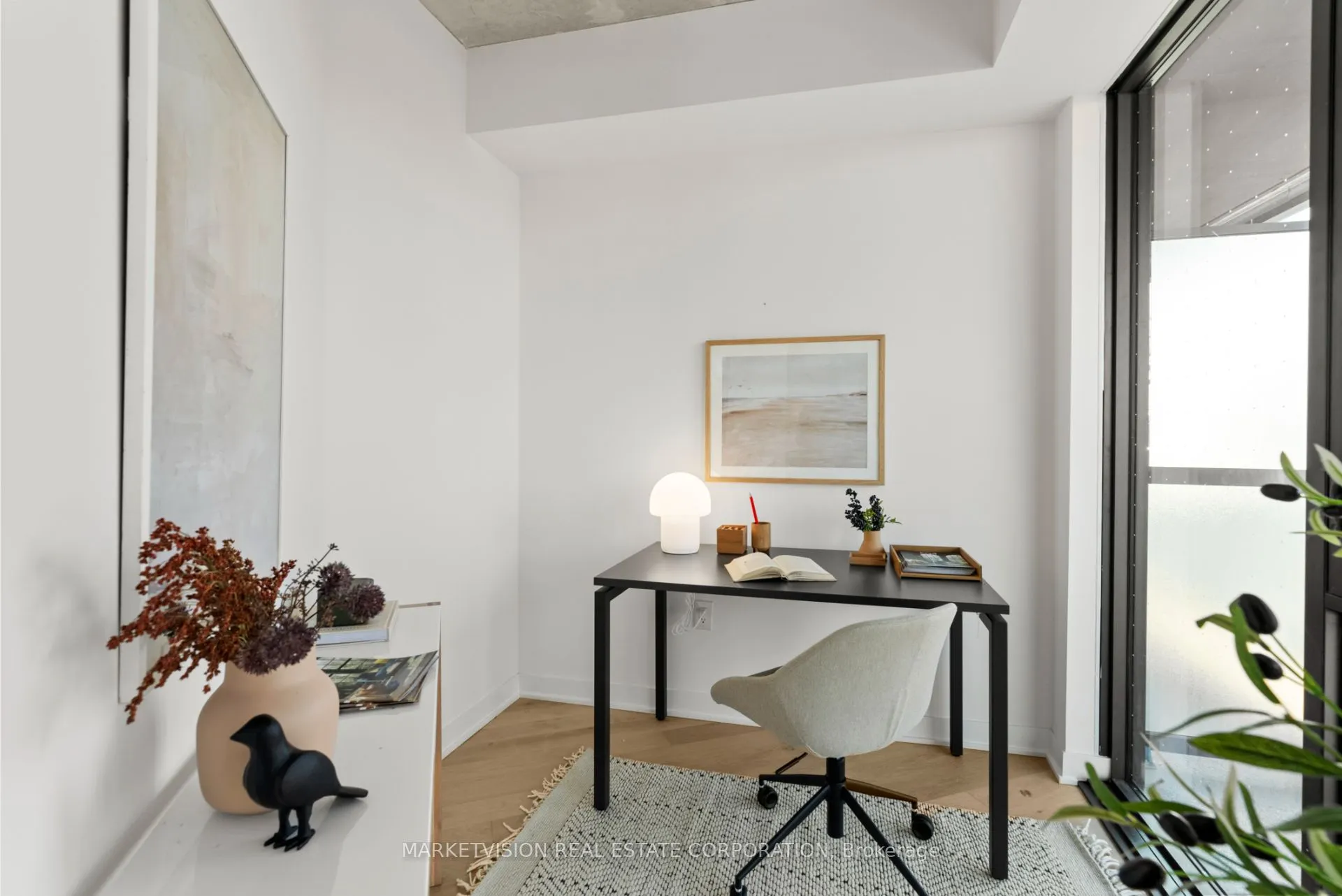 2625 Dundas Street W, #405