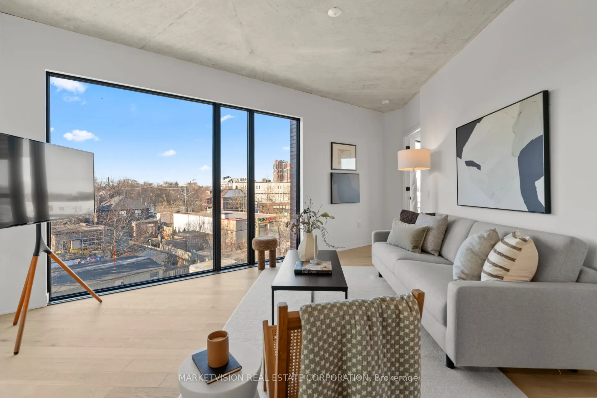 2625 Dundas Street W, #405