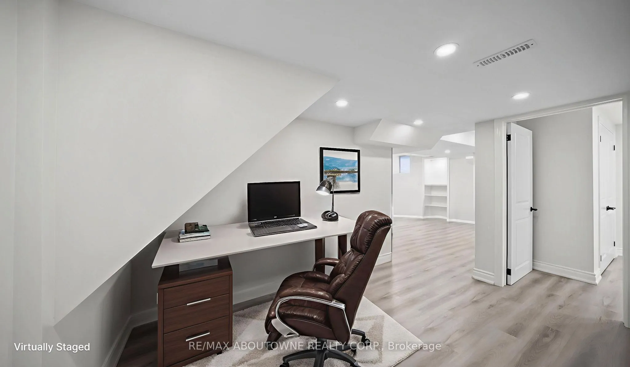 341 Ironside Drive, #Lower