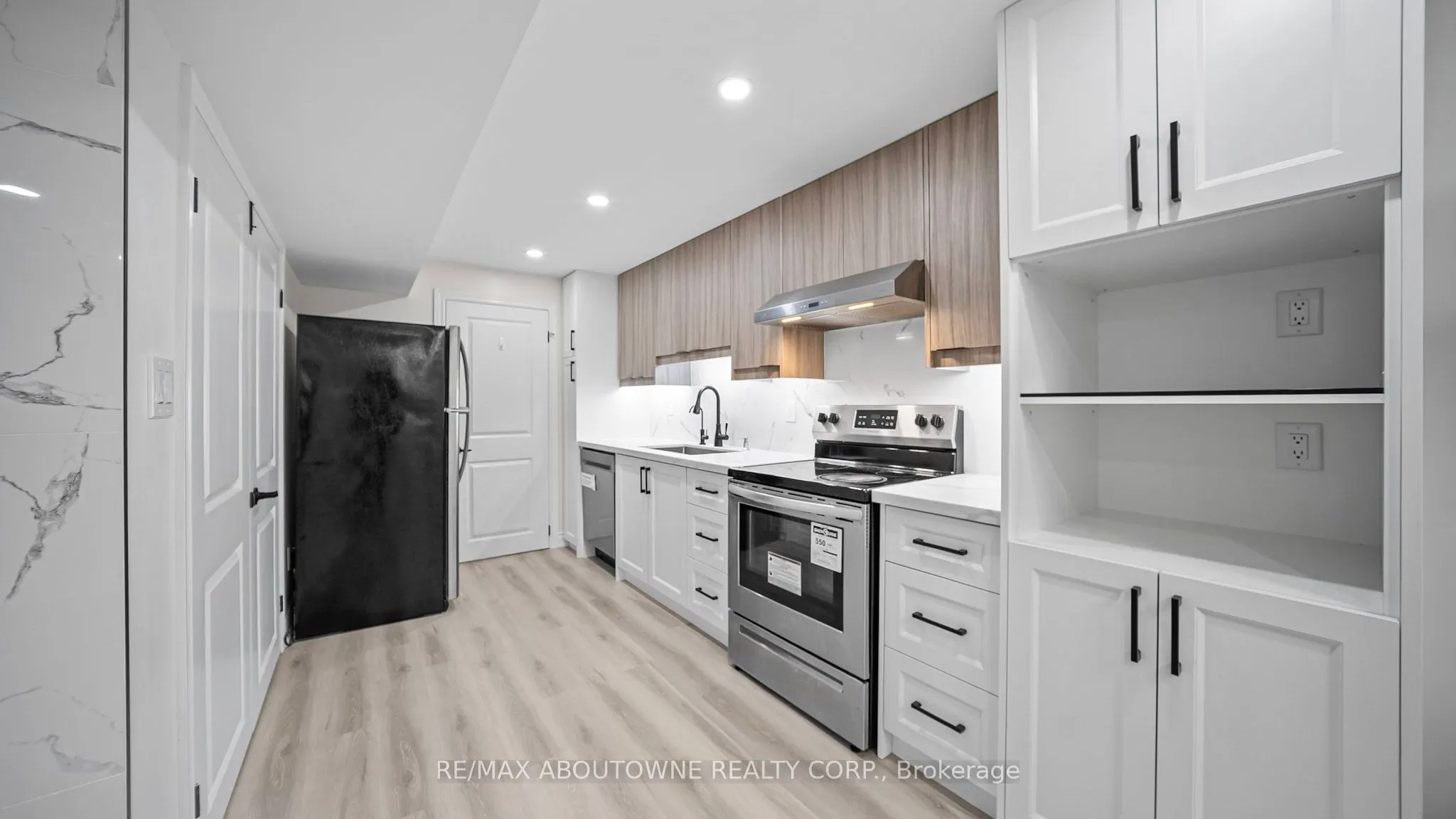 341 Ironside Drive, #Lower