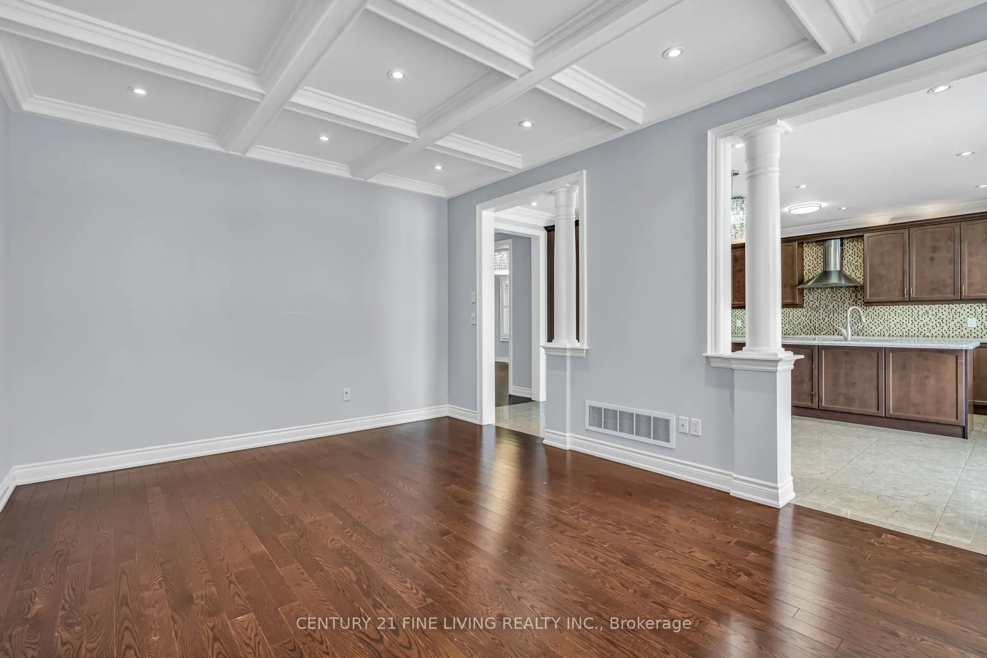 80 Hanbury Crescent