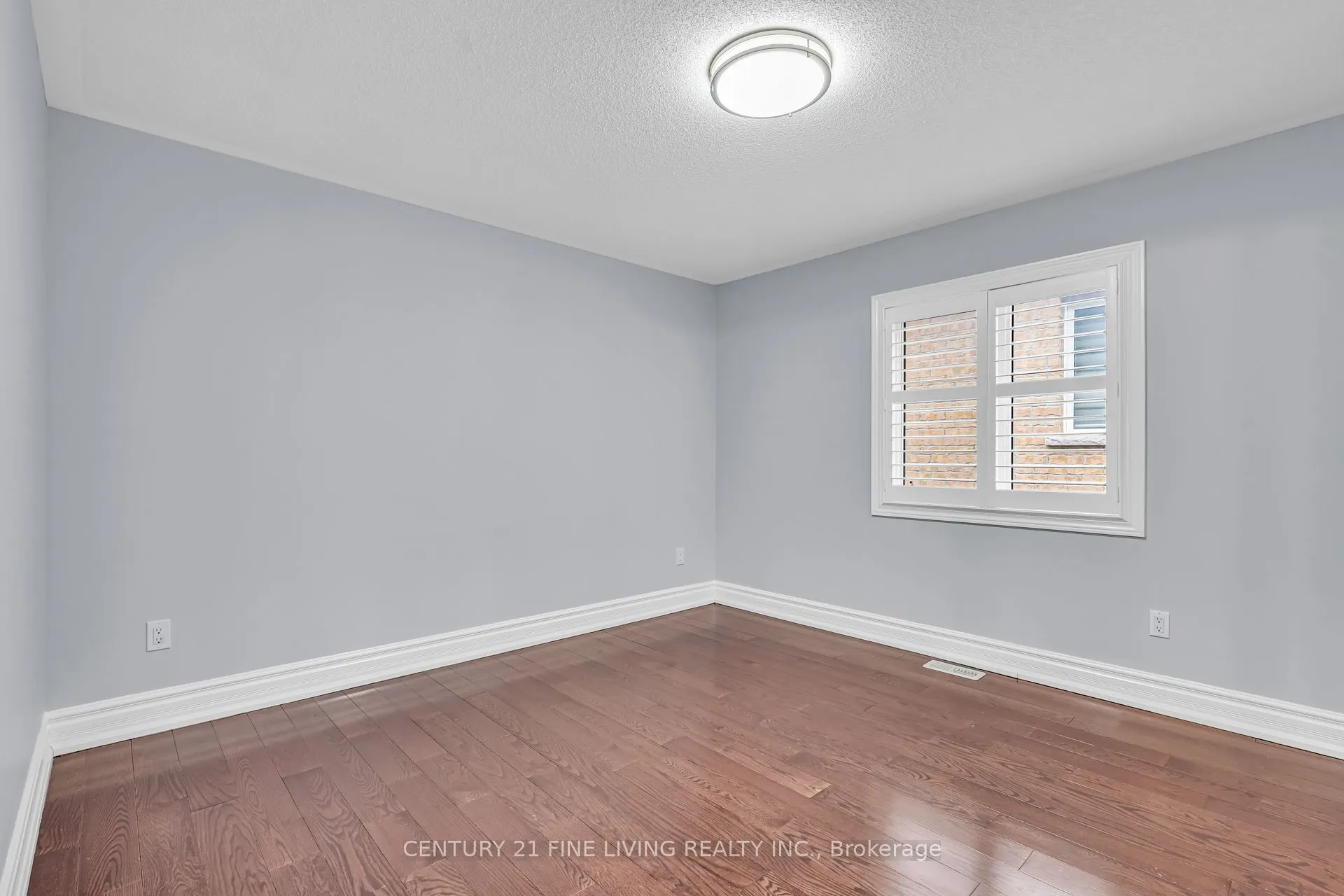 80 Hanbury Crescent