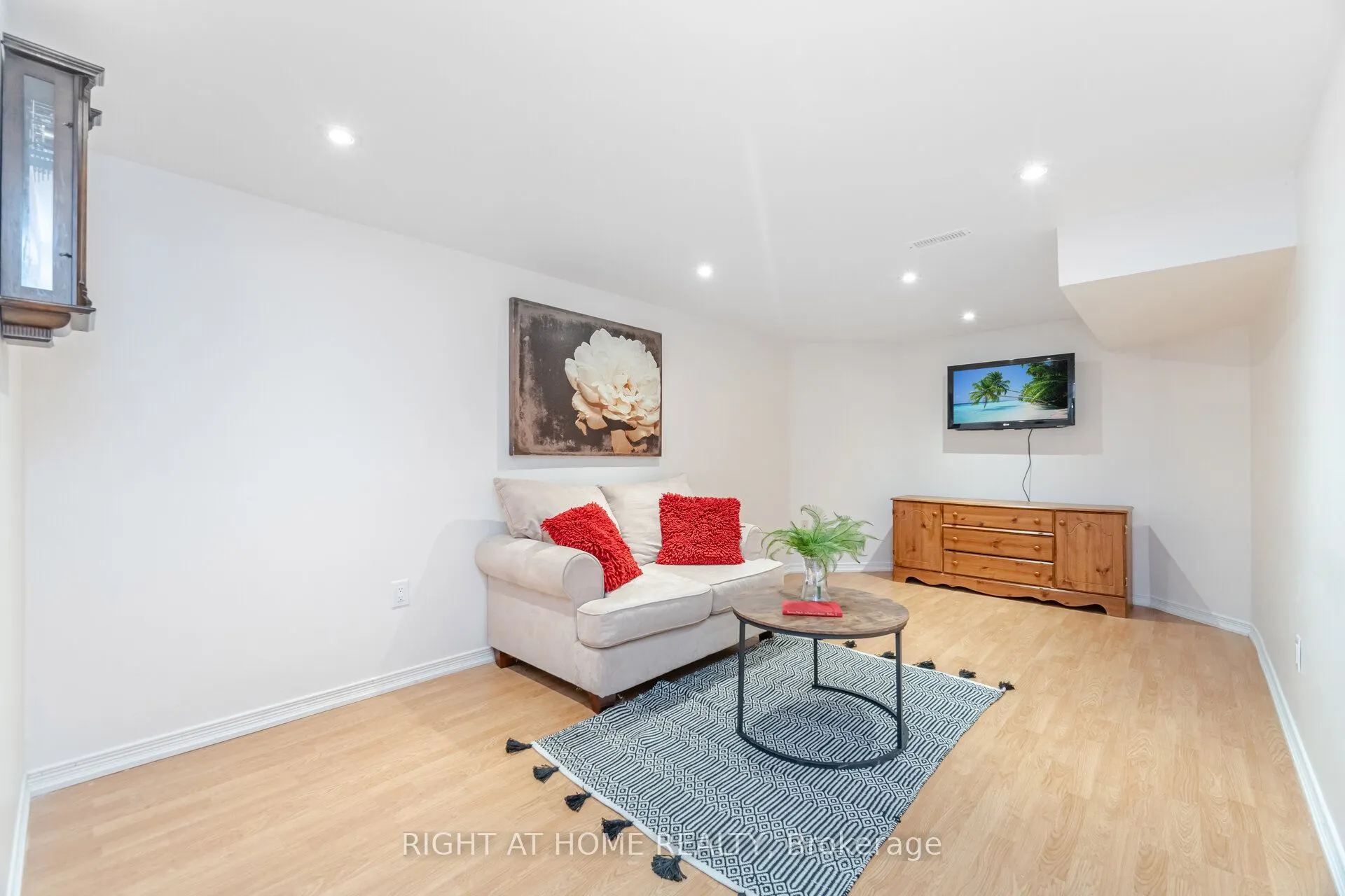 325 Harrowsmith Drive