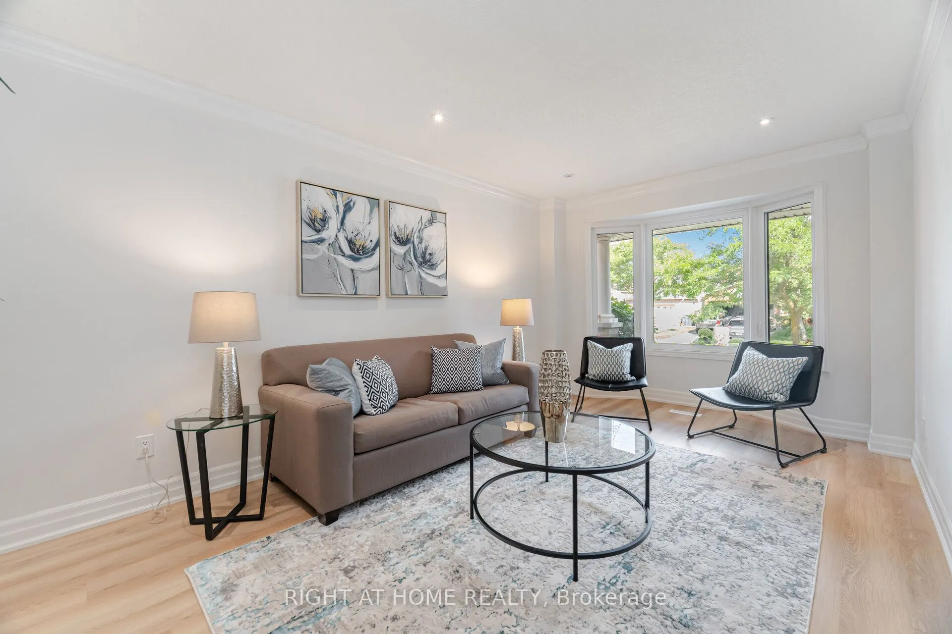 325 Harrowsmith Drive