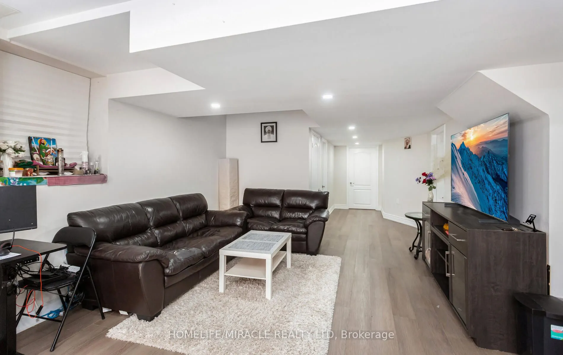 10 Elverton Crescent