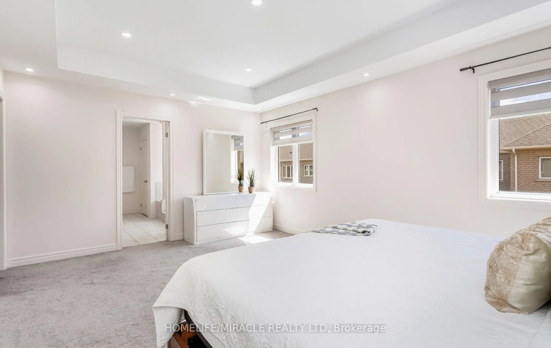 10 Elverton Crescent
