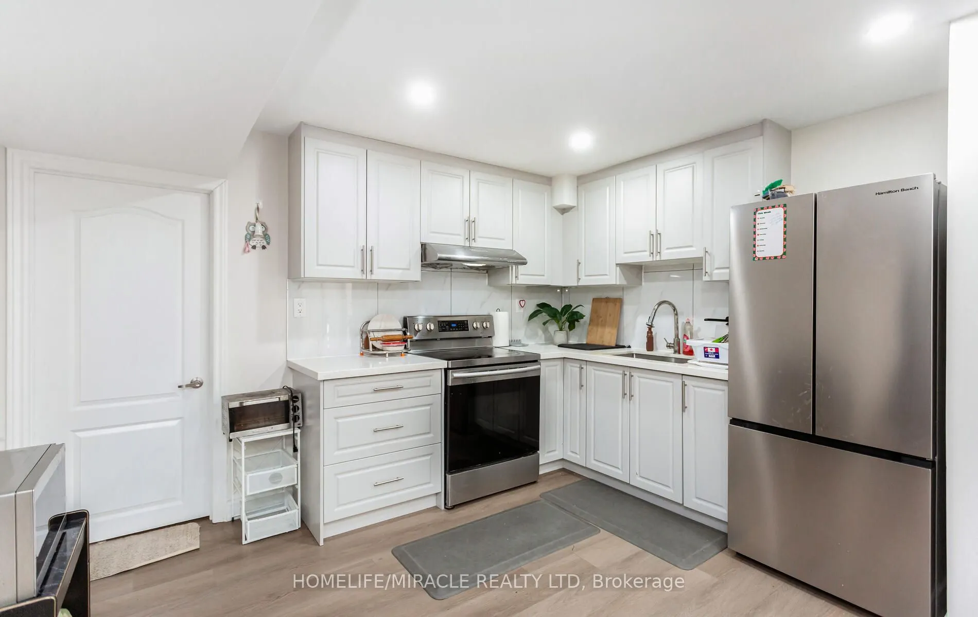 10 Elverton Crescent