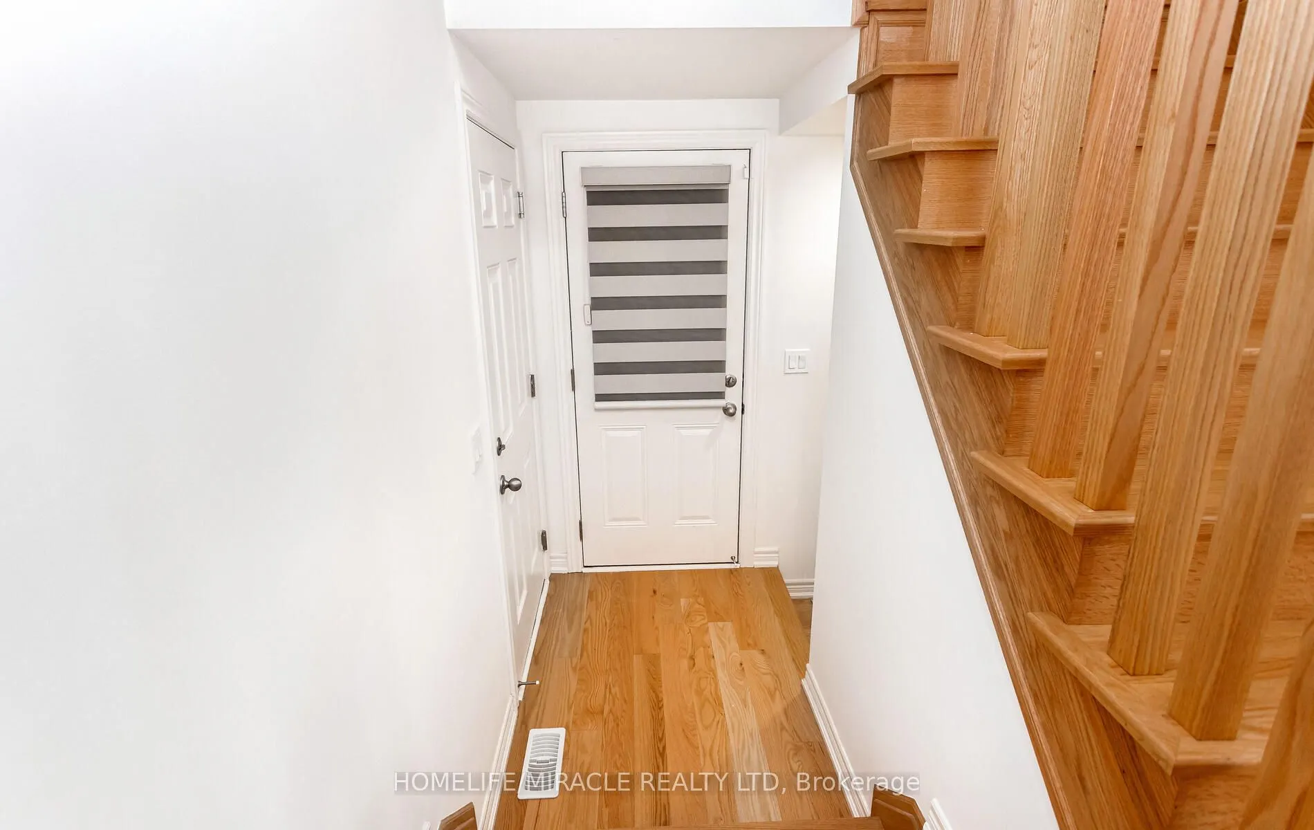 10 Elverton Crescent