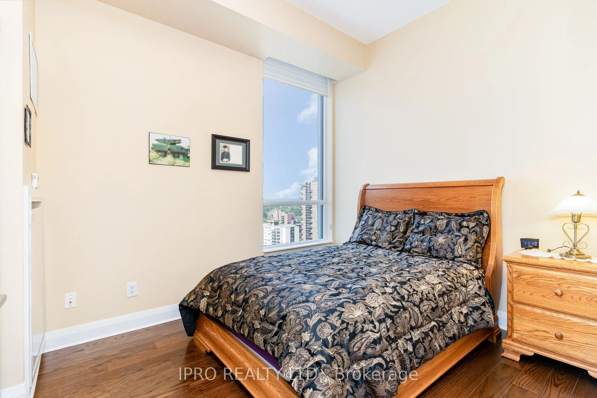 1 Hurontario Street, #1901