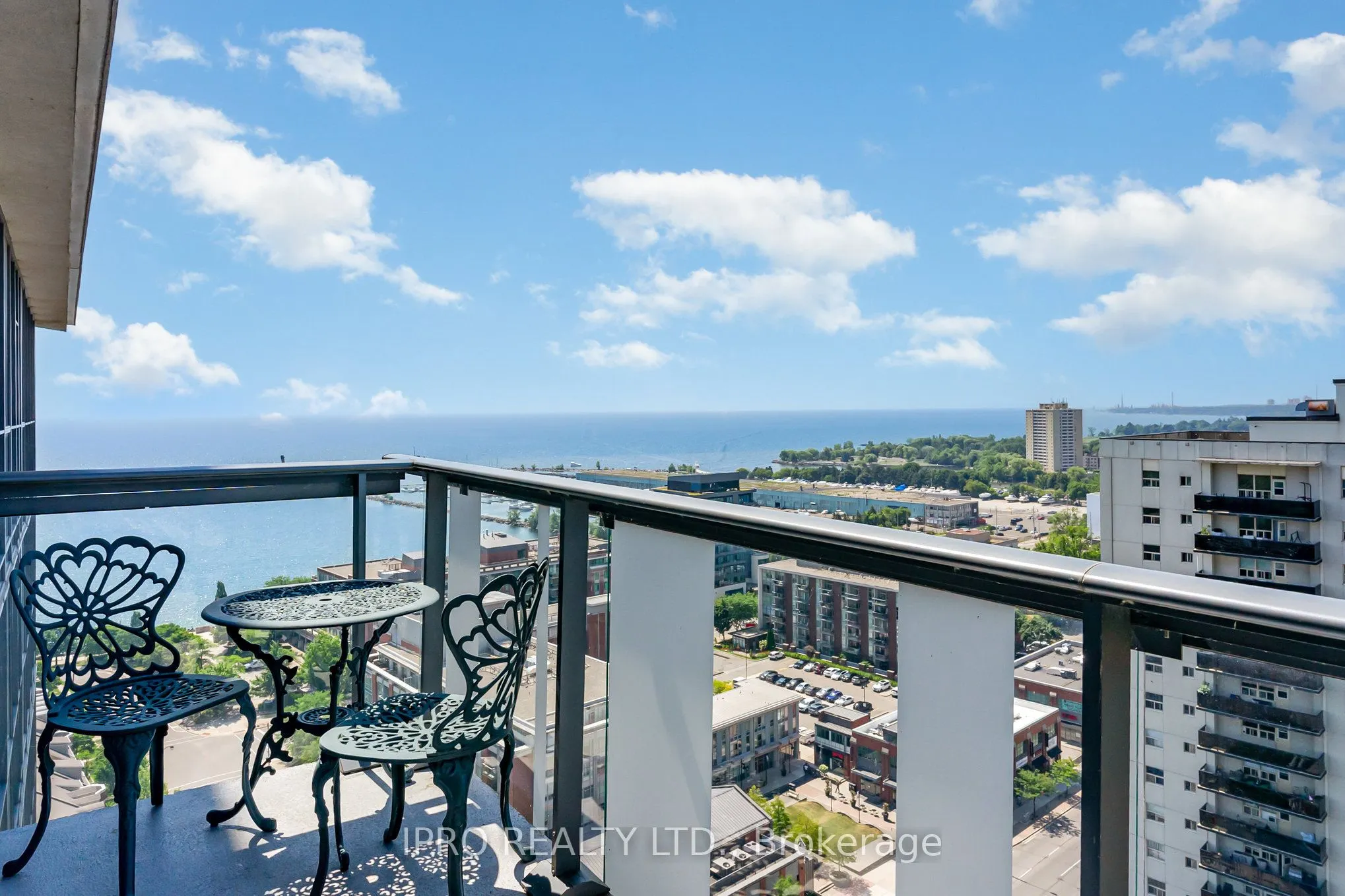 1 Hurontario Street, #1901