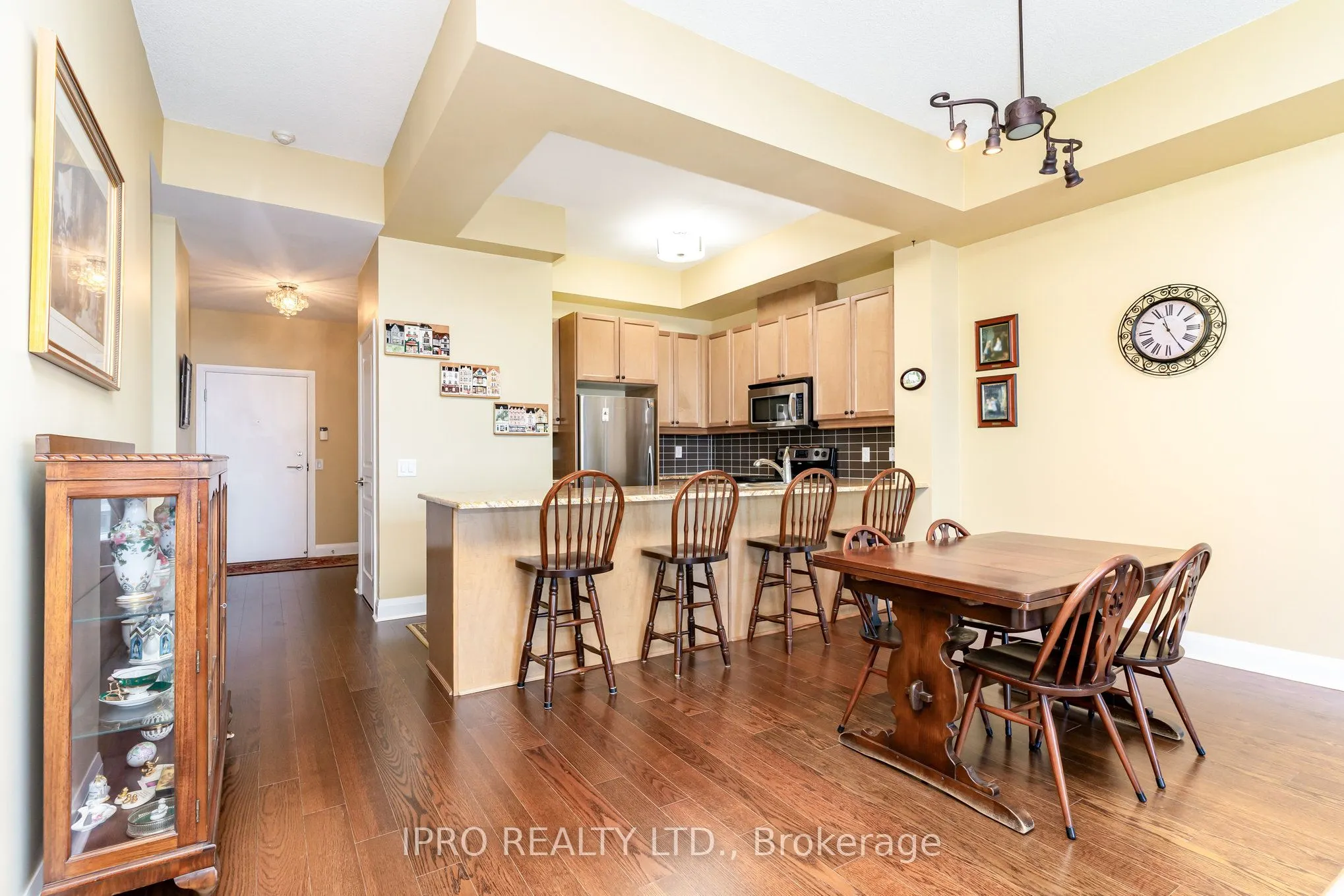 1 Hurontario Street, #1901