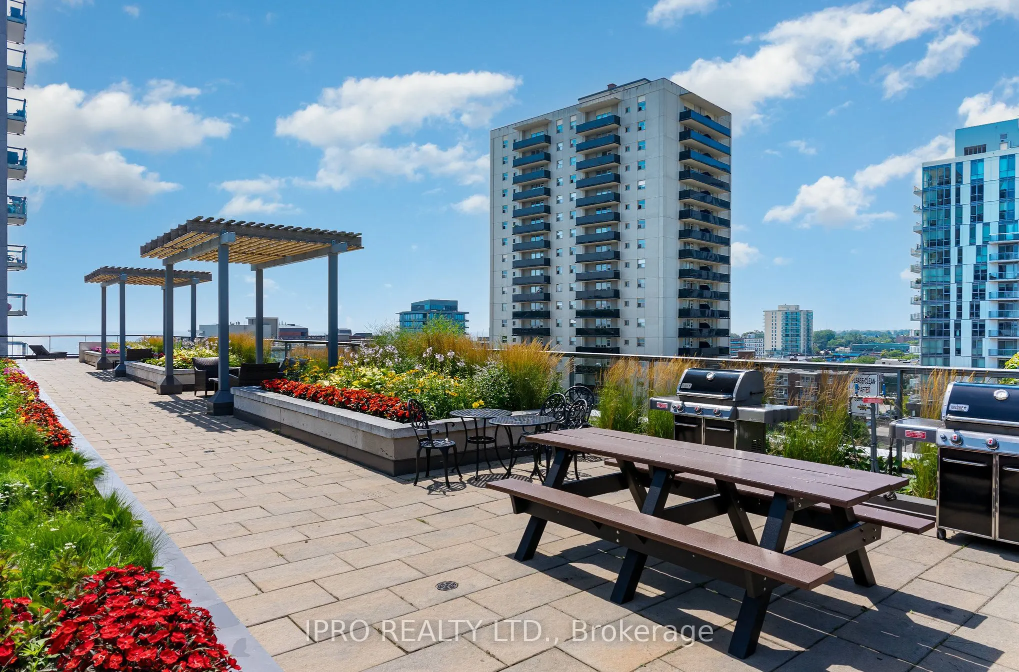 1 Hurontario Street, #1901