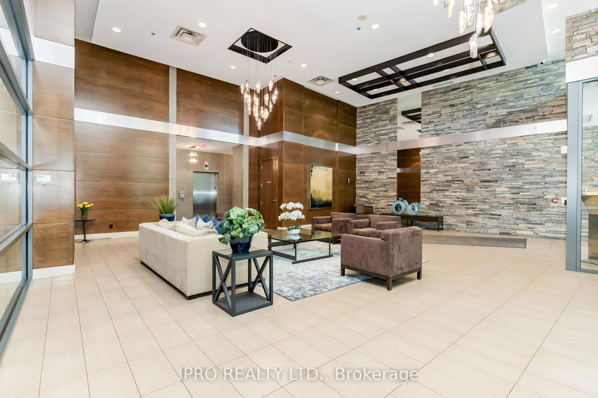 1 Hurontario Street, #1901
