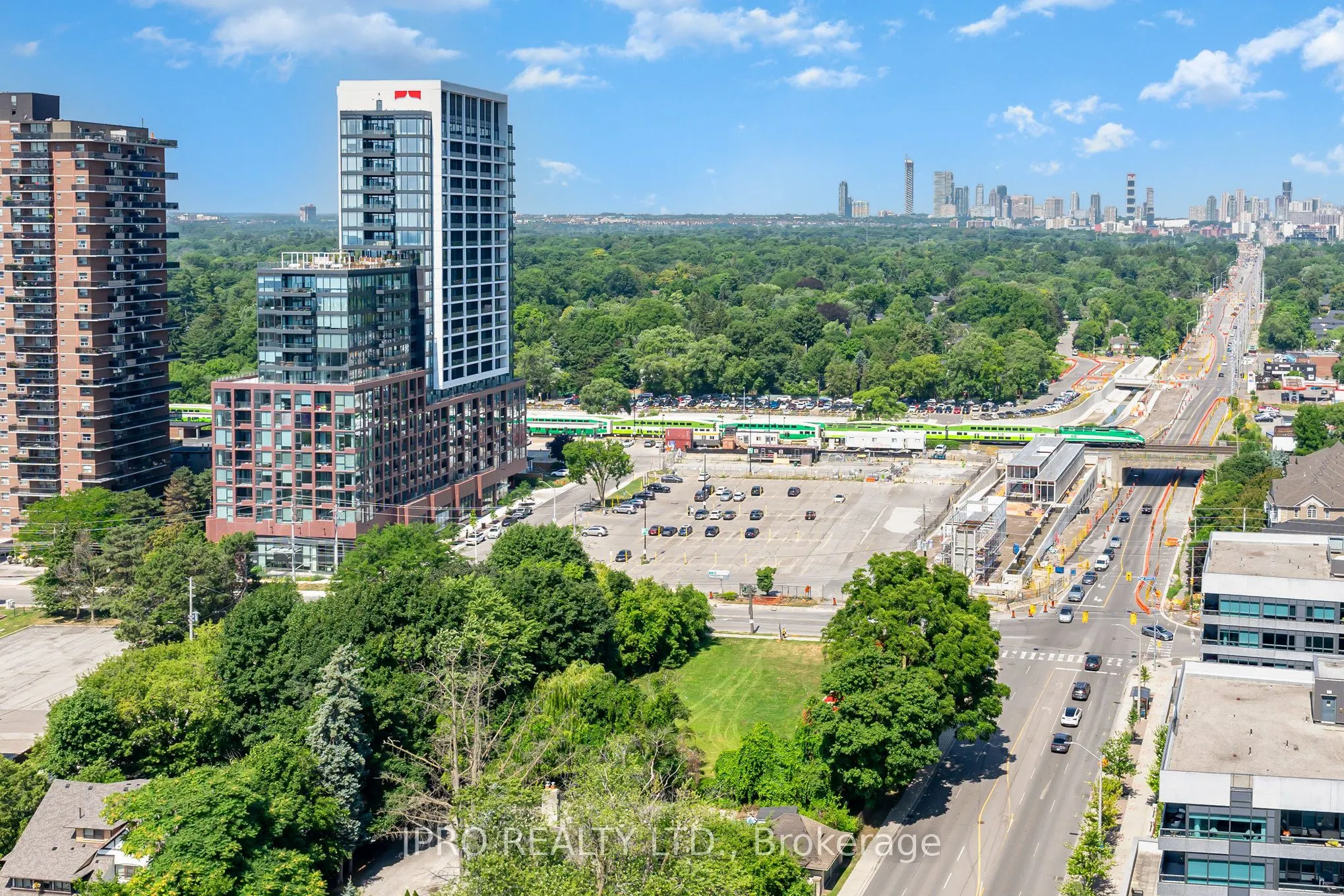 1 Hurontario Street, #1901