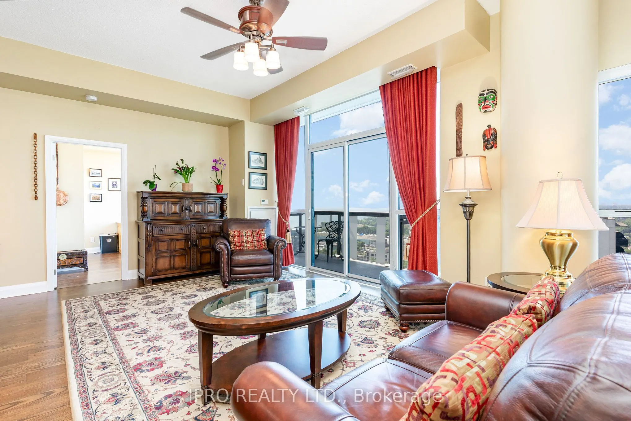 1 Hurontario Street, #1901