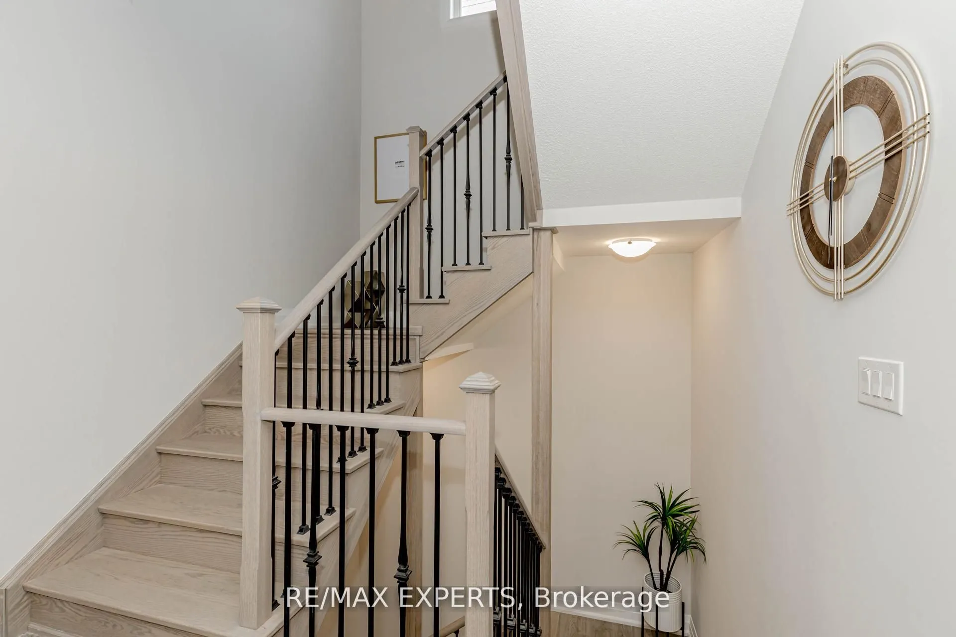 92 Deer Ridge Trail