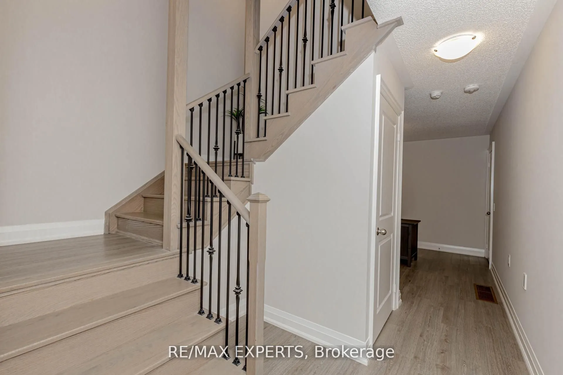 92 Deer Ridge Trail