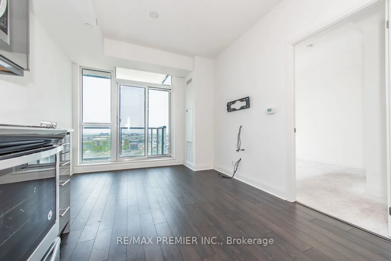 17 Zorra Street, #1008