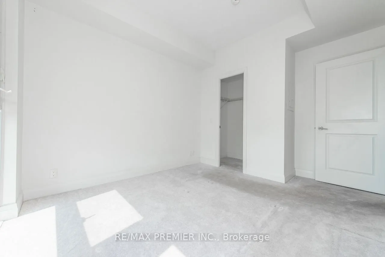 17 Zorra Street, #1008