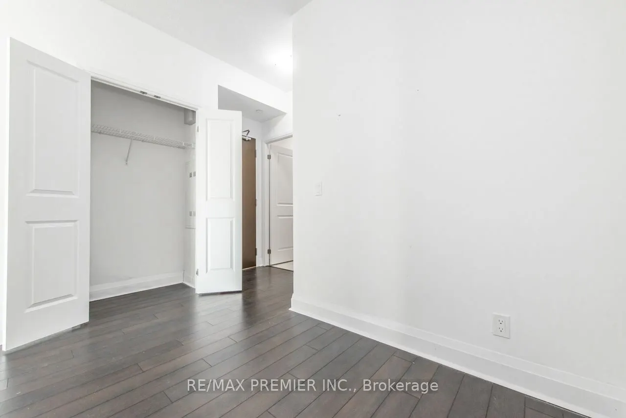 17 Zorra Street, #1008