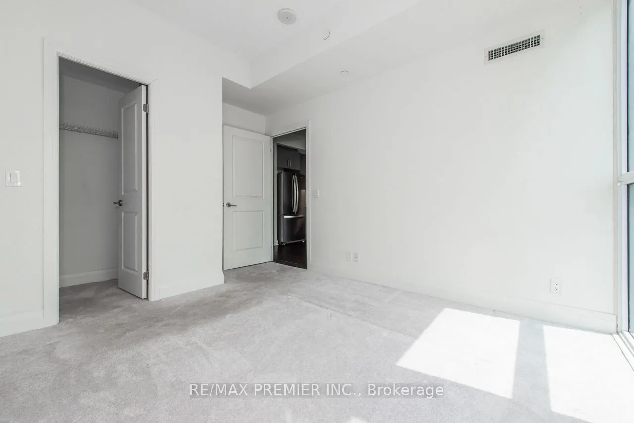 17 Zorra Street, #1008