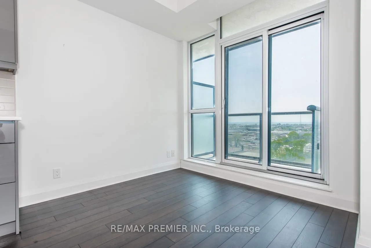 17 Zorra Street, #1008