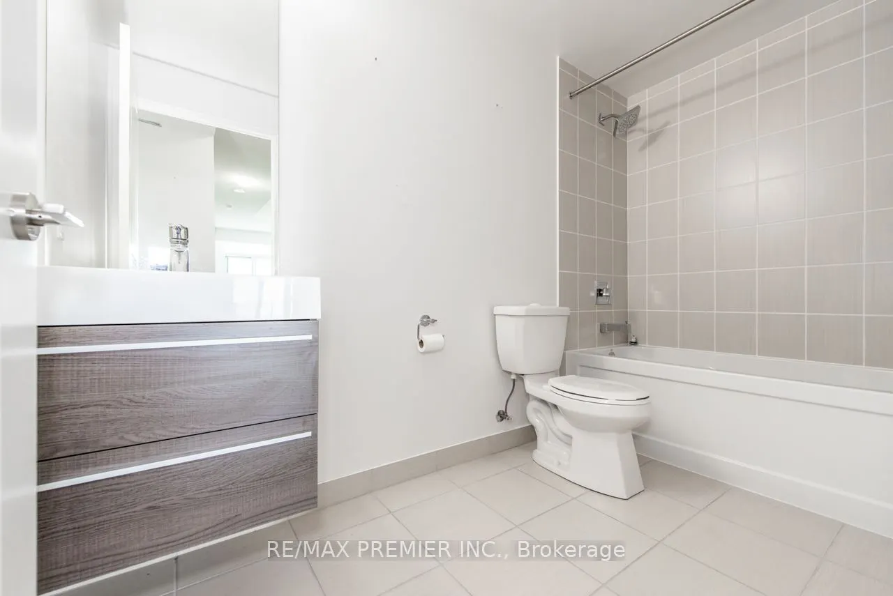 17 Zorra Street, #1008