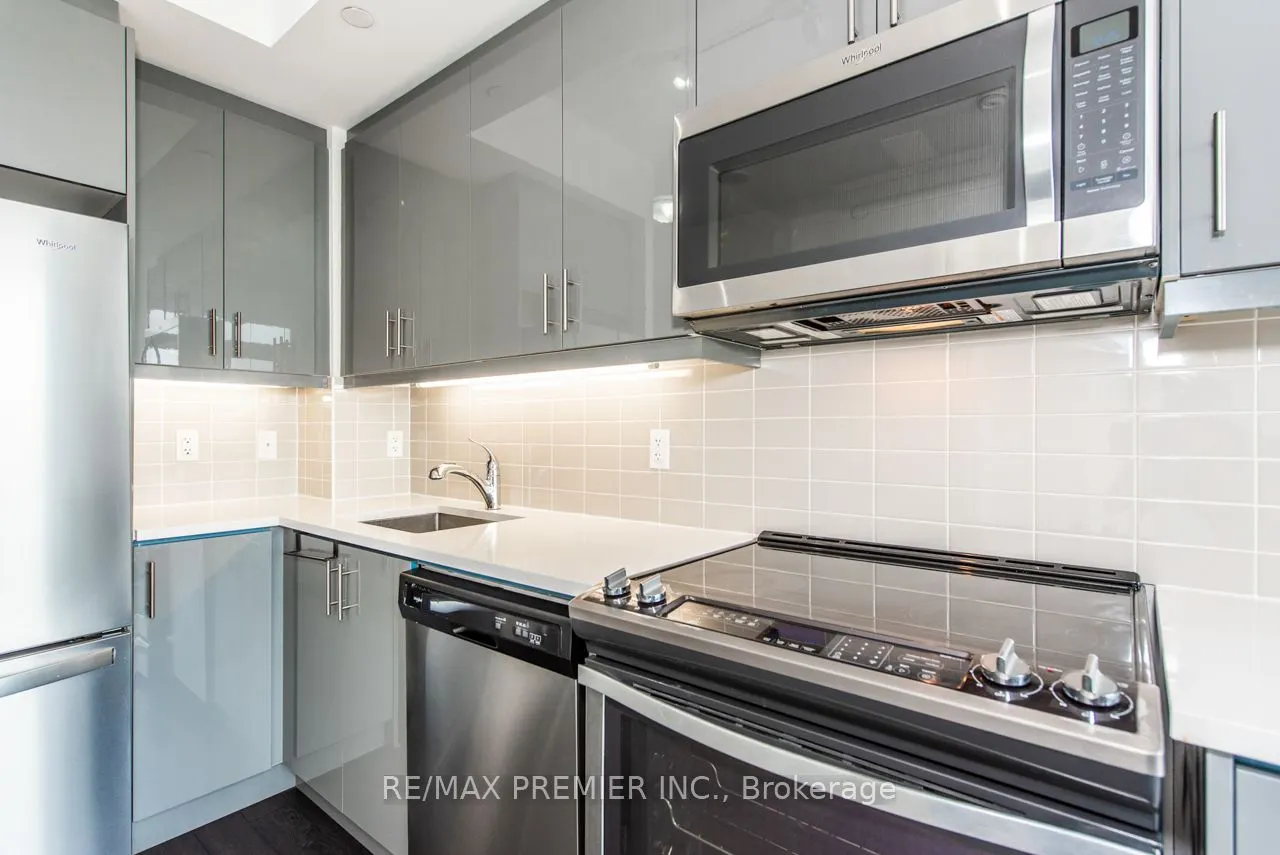 17 Zorra Street, #1008