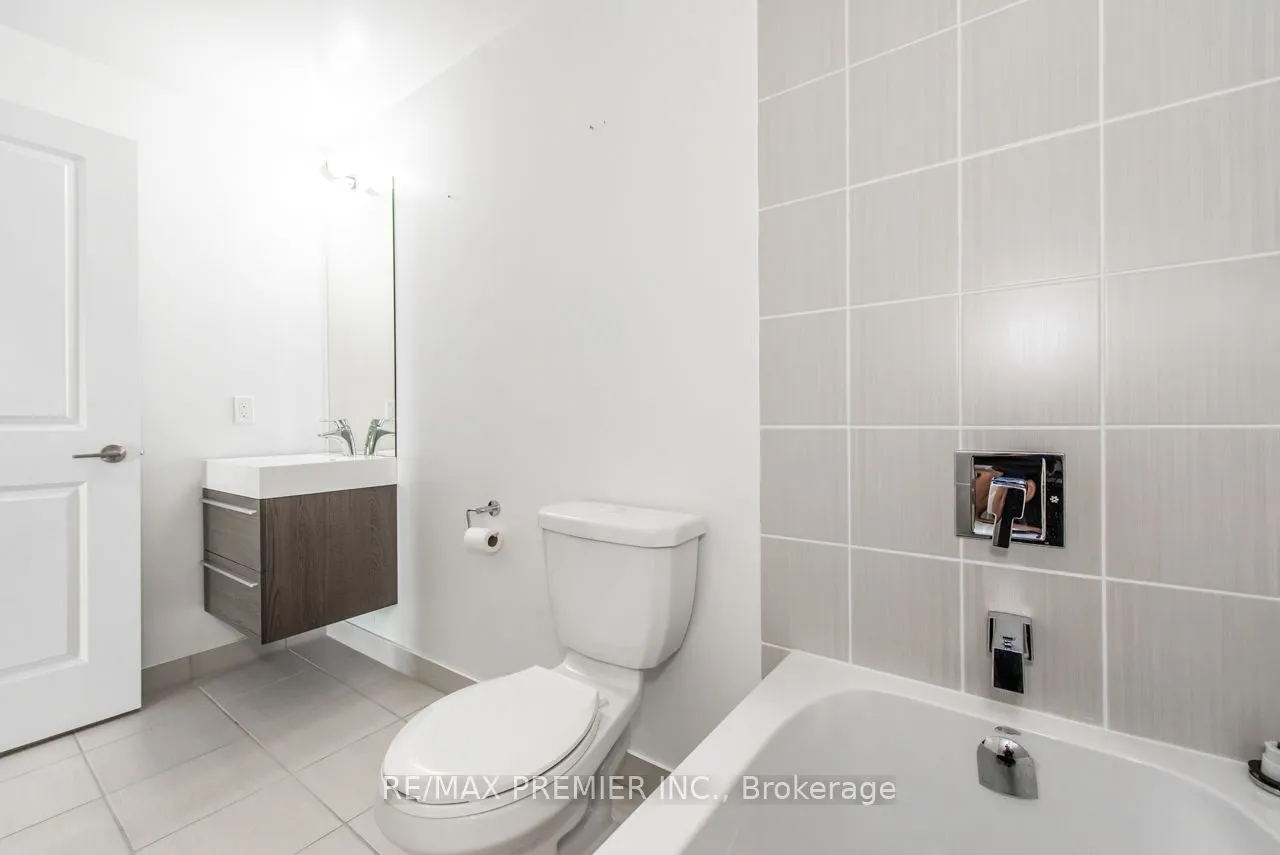 17 Zorra Street, #1008